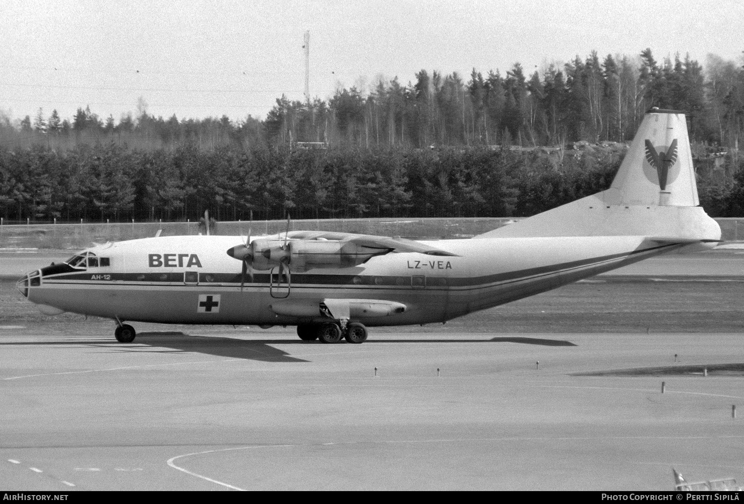 Aircraft Photo of LZ-VEA | Antonov An-12BP | Vega Airlines | AirHistory.net #494883