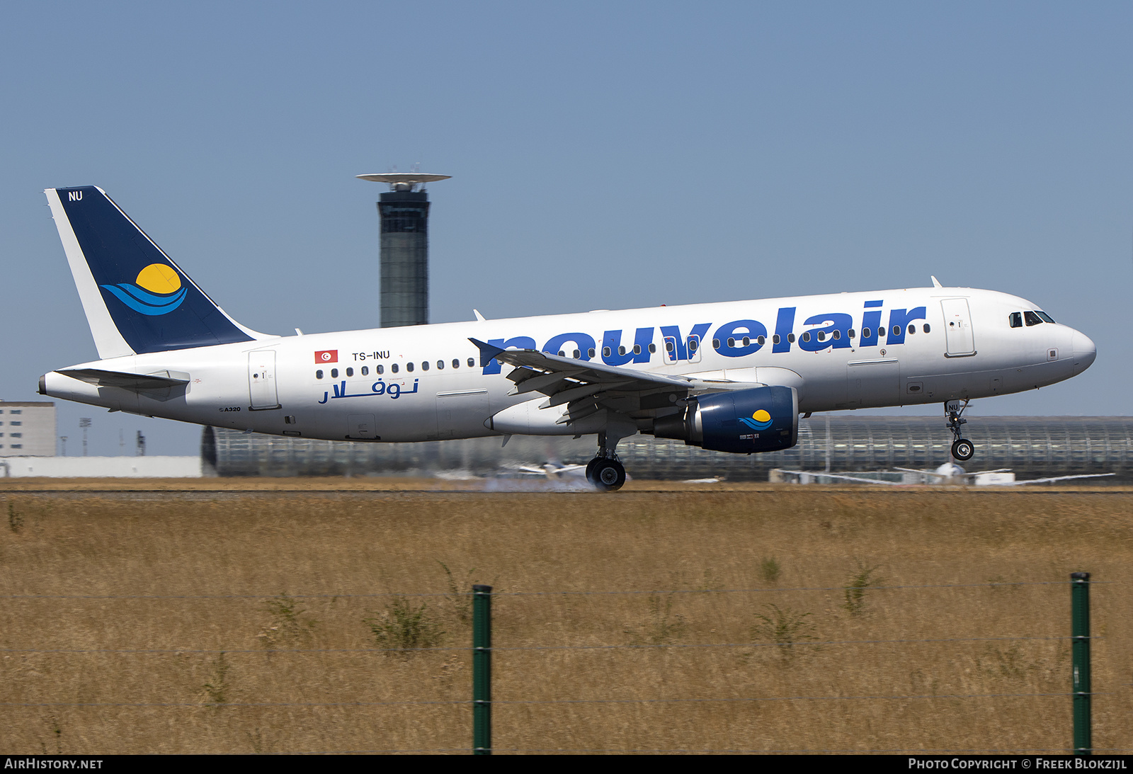 Aircraft Photo of TS-INU | Airbus A320-214 | Nouvelair Tunisie | AirHistory.net #494895