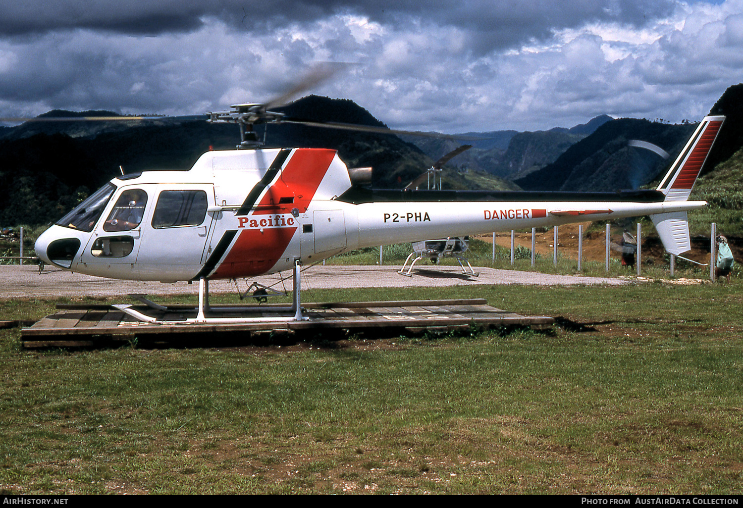 Aircraft Photo of P2-PHA | Aerospatiale AS-350BA Squirrel | Pacific Helicopters | AirHistory.net #495007