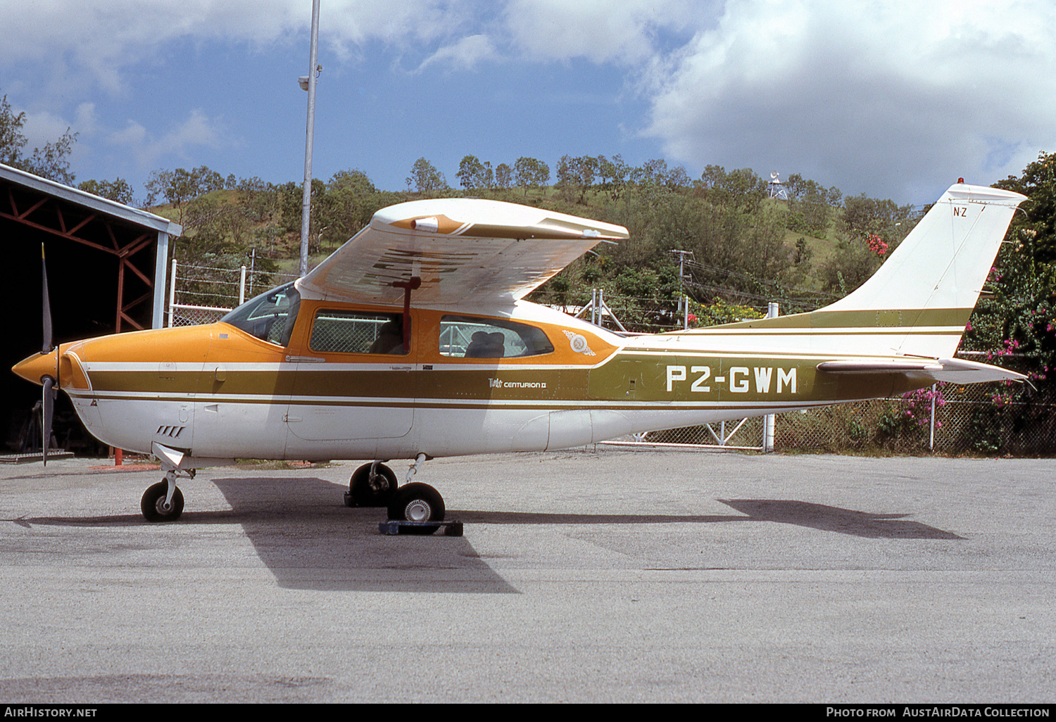 Aircraft Photo of P2-GWM | Cessna T210L Turbo Centurion | AirHistory.net #495028