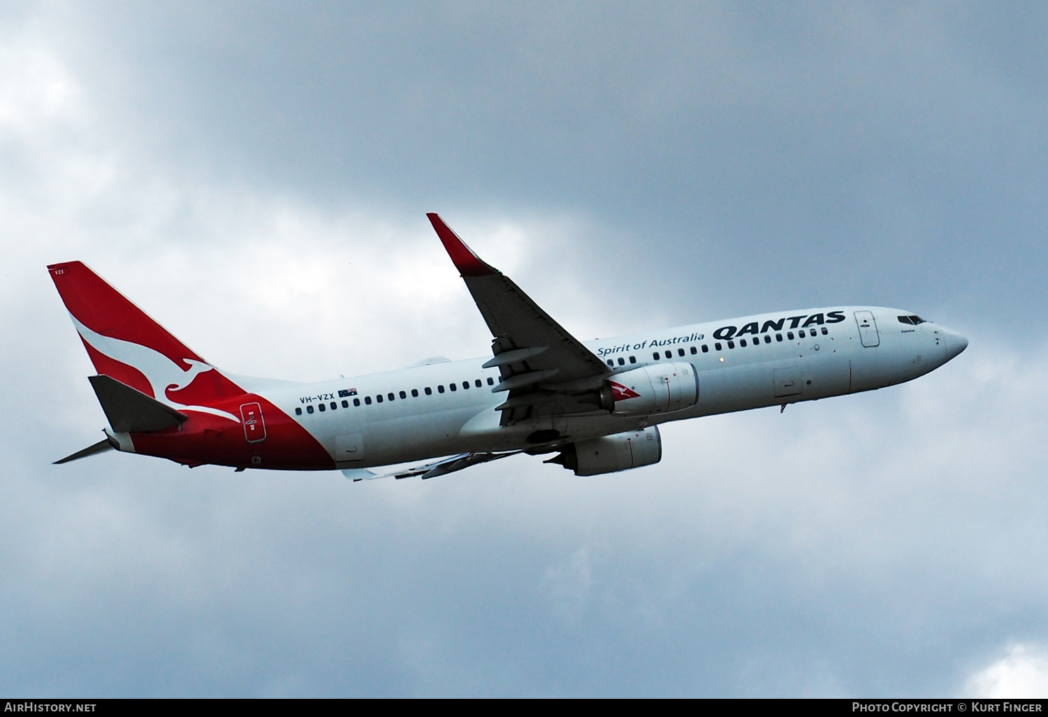Aircraft Photo of VH-VZX | Boeing 737-838 | Qantas | AirHistory.net #495054