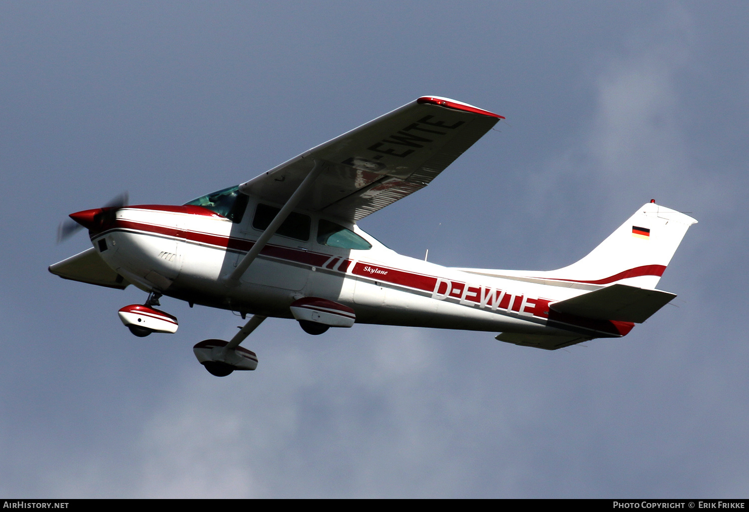 Aircraft Photo of D-EWTE | Cessna 182Q Skylane | AirHistory.net #495079