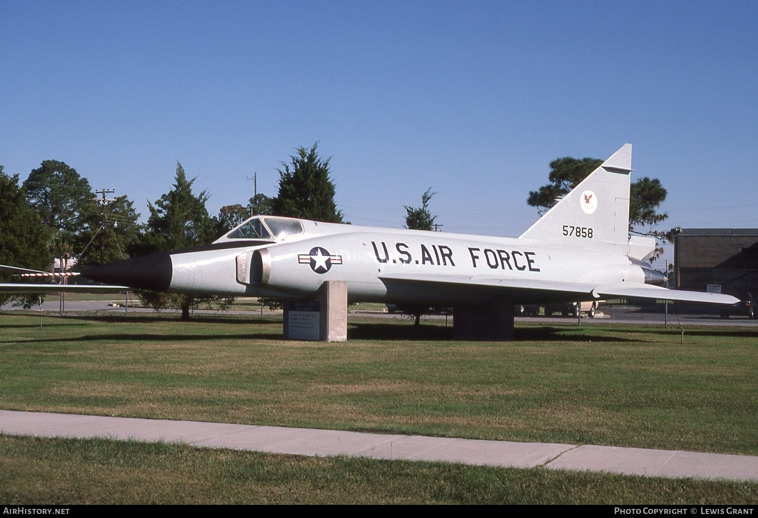 Aircraft Photo of 57-858 / 57858 | Convair F-102A Delta Dagger | USA - Air Force | AirHistory.net #495094