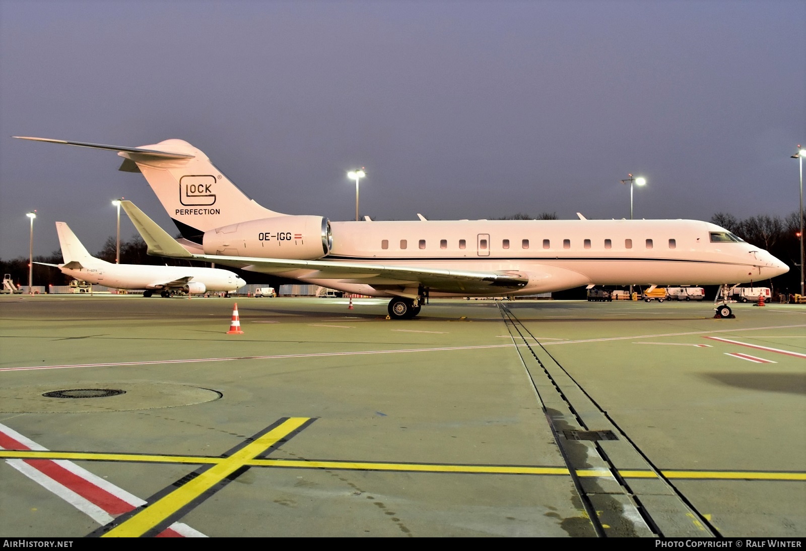 Aircraft Photo of OE-IGG | Bombardier Global Express XRS (BD-700-1A10) | Glock Aviation | AirHistory.net #495116