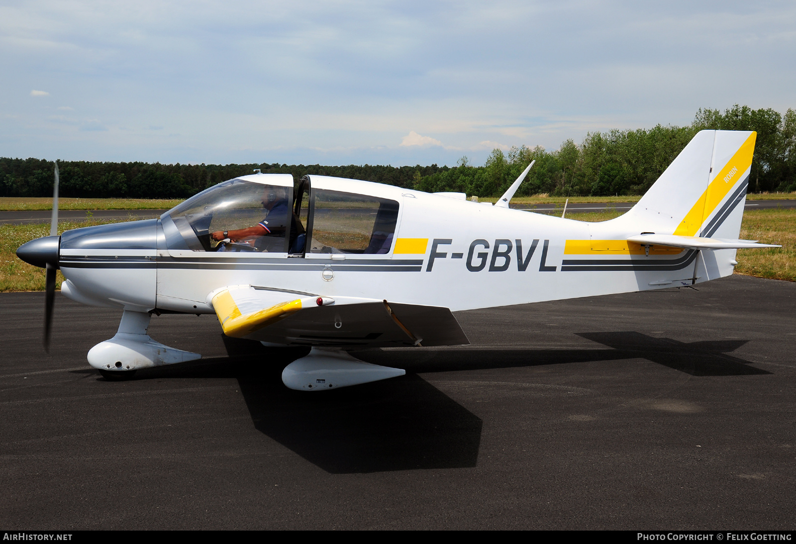 Aircraft Photo of F-GBVL | Robin DR-400-120 Dauphin | AirHistory.net #495140