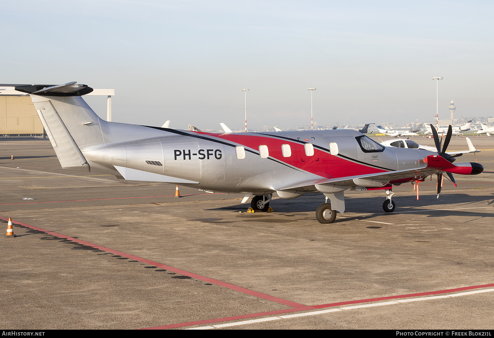 Aircraft Photo of PH-SFG | Pilatus PC-12NGX (PC-12/47E) | Silver Flight | AirHistory.net #495231