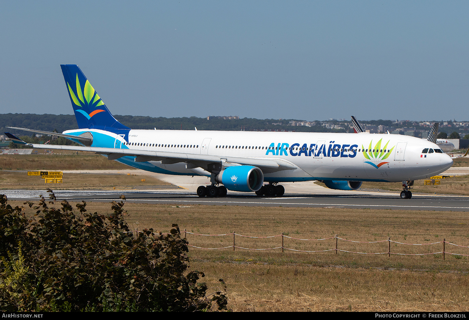 Aircraft Photo of F-HPUJ | Airbus A330-323E | Air Caraïbes | AirHistory.net #495253