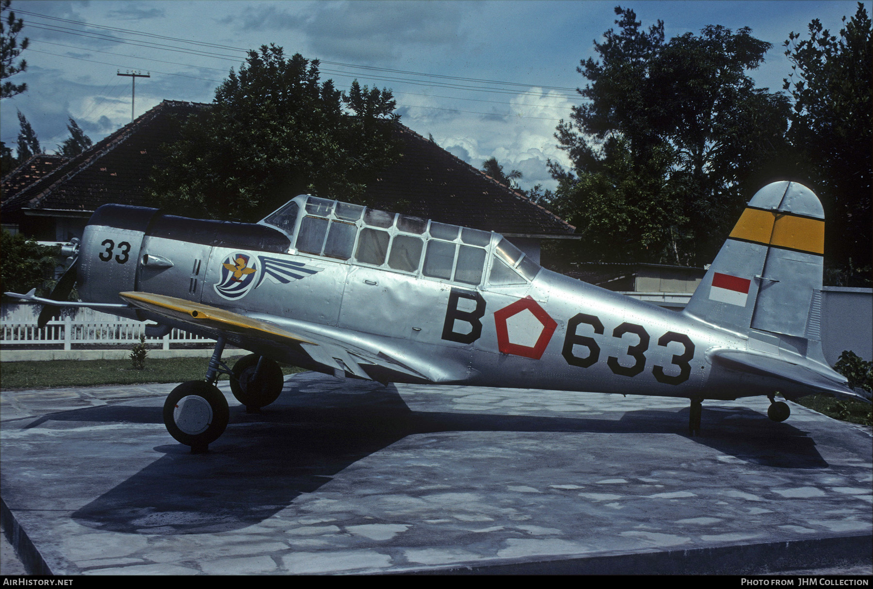 Aircraft Photo of B-633 | Vultee BT-13A Valiant | Indonesia - Air Force | AirHistory.net #495331