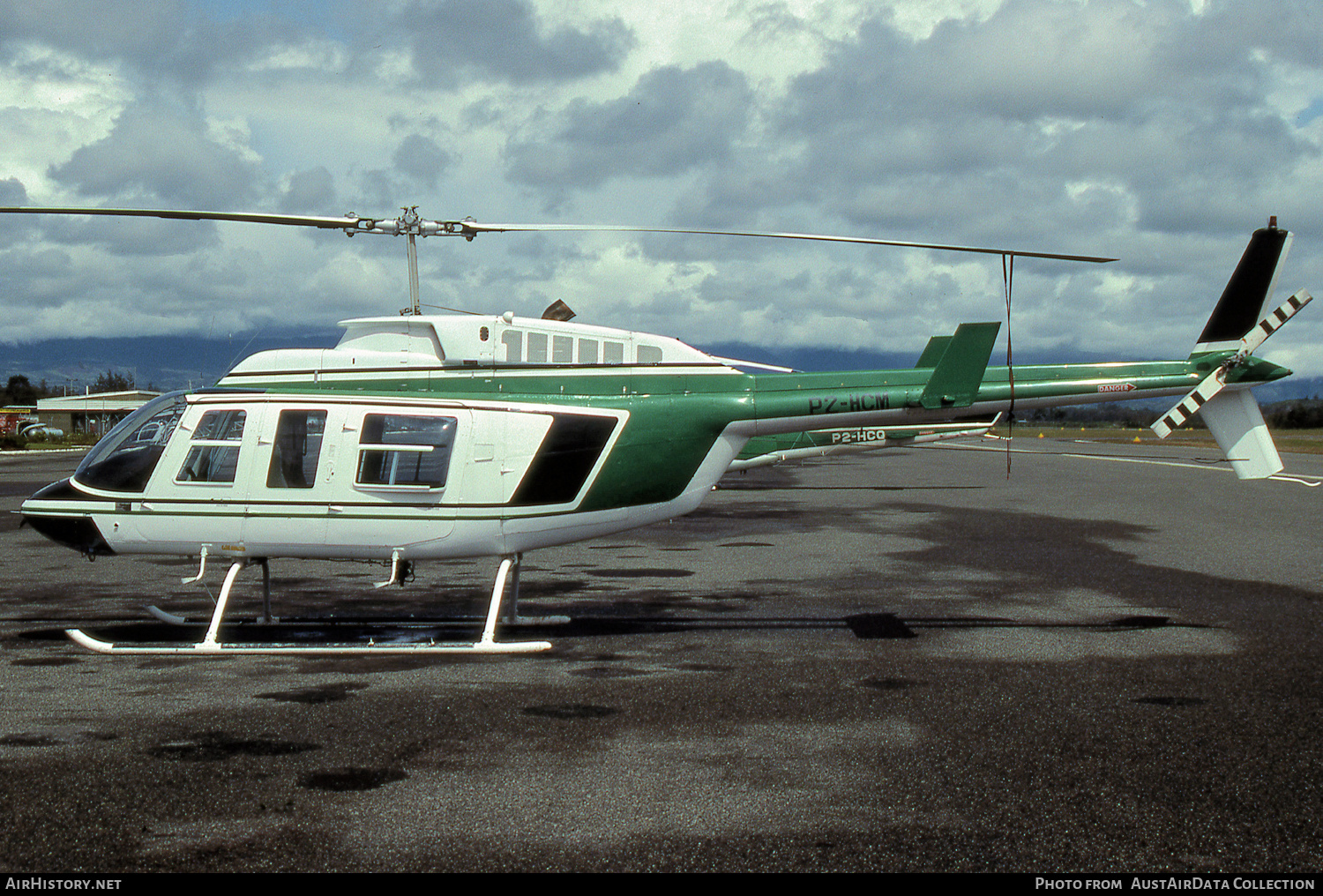 Aircraft Photo of P2-HCM | Bell 206L-1 LongRanger II | AirHistory.net #495340