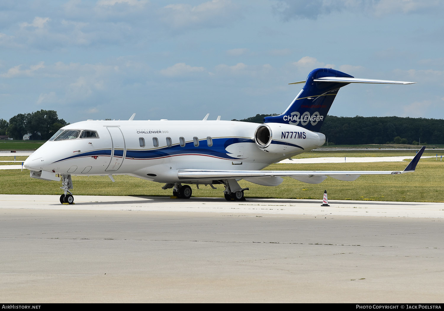 Aircraft Photo of N777MS | Bombardier Challenger 300 (BD-100-1A10) | AirHistory.net #495398