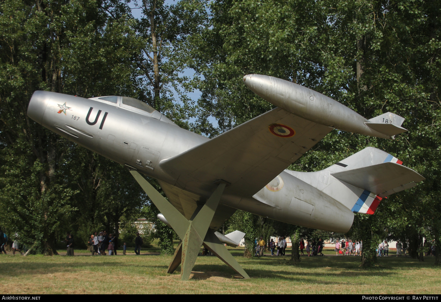 Aircraft Photo of 187 | Dassault MD-450 Ouragan | France - Air Force | AirHistory.net #495567