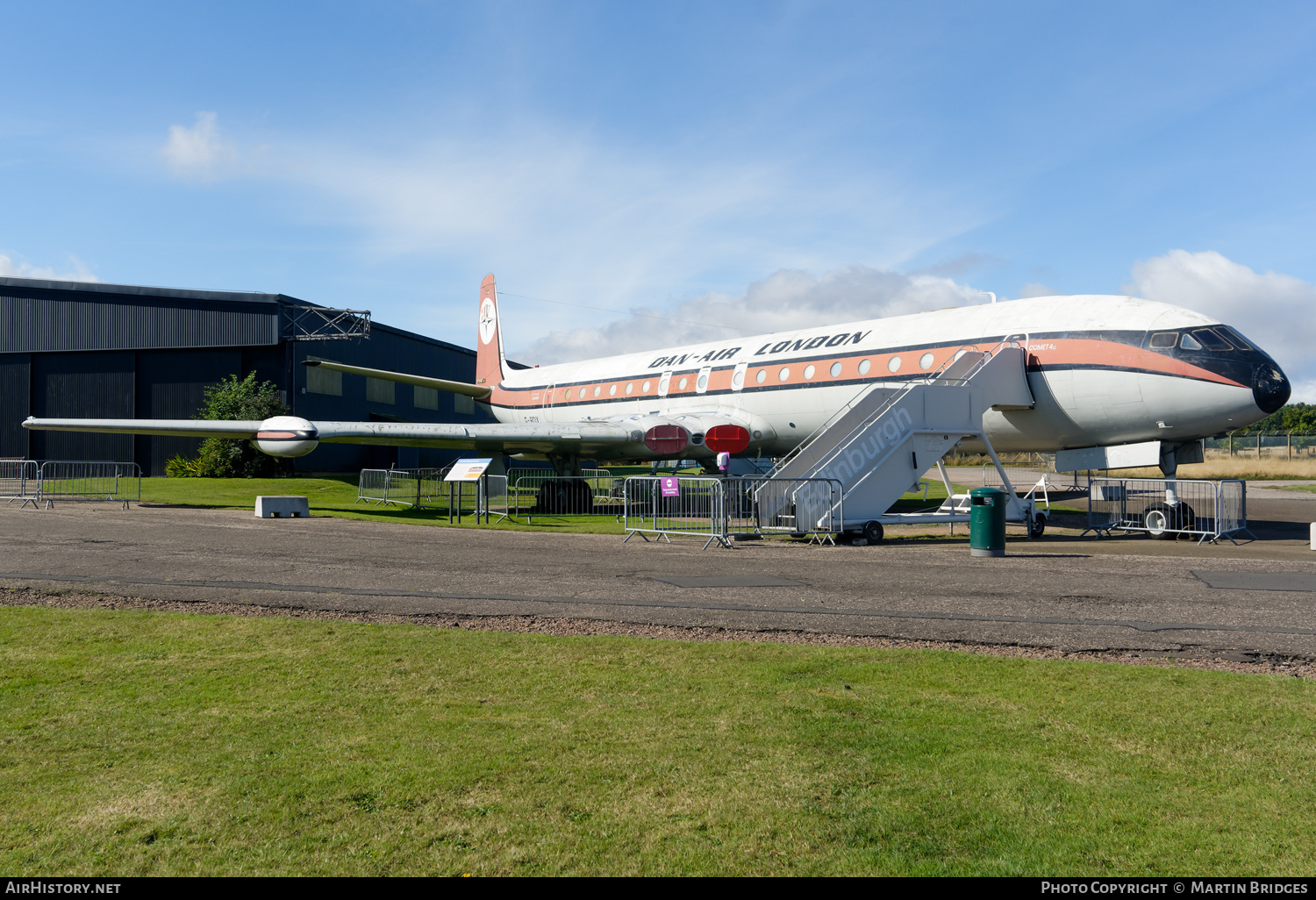 Aircraft Photo of G-BDIX | De Havilland D.H. 106 Comet 4C | Dan-Air London | AirHistory.net #495595