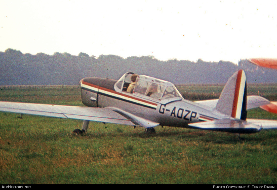 Aircraft Photo of G-AOZP | De Havilland DHC-1 Chipmunk Mk22 | AirHistory.net #495836