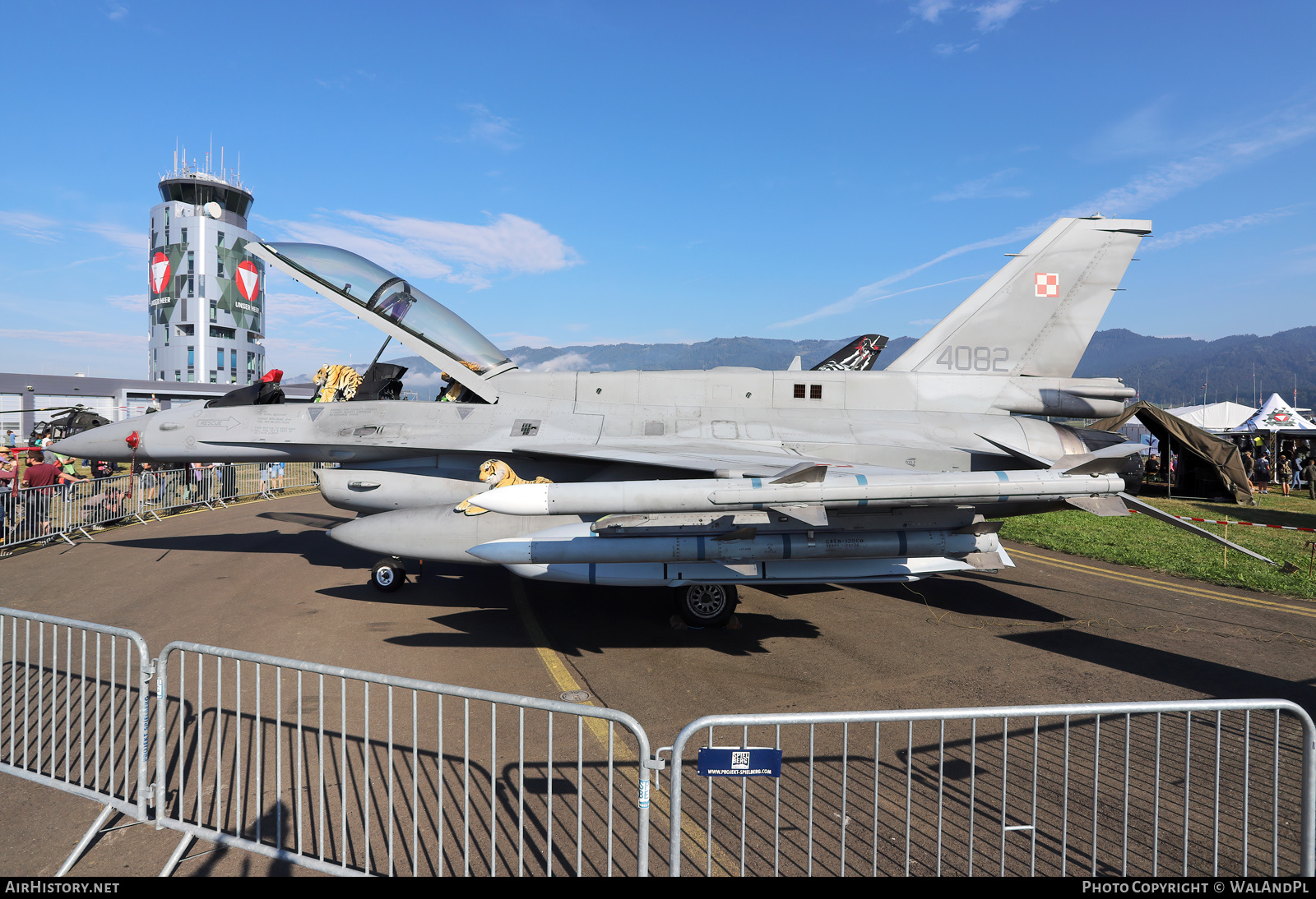 Aircraft Photo of 4082 | Lockheed Martin F-16DJ Fighting Falcon | Poland - Air Force | AirHistory.net #495934