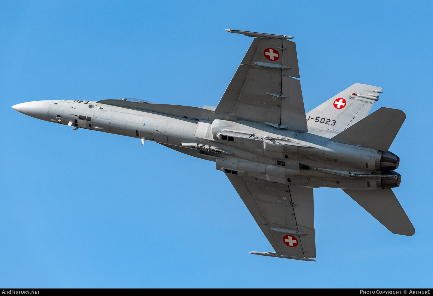 Aircraft Photo of J-5023 | McDonnell Douglas F/A-18C Hornet | Switzerland - Air Force | AirHistory.net #495943