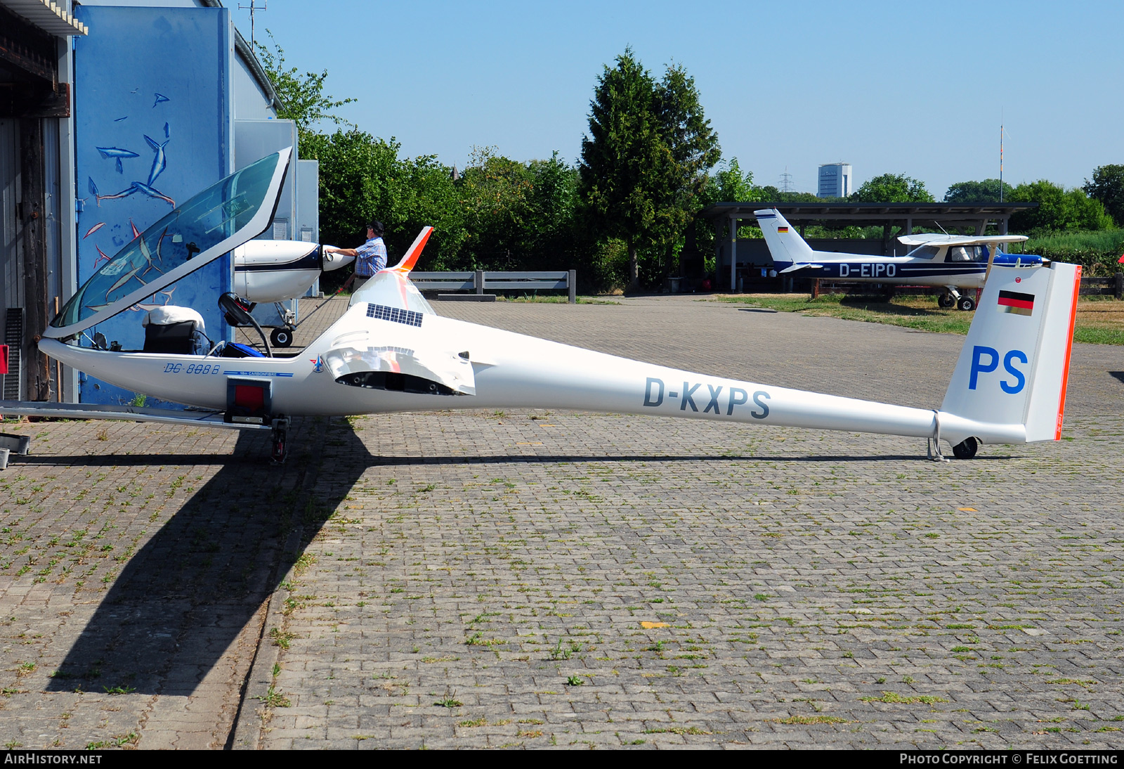 Aircraft Photo of D-KXPS | DG Flugzeugbau DG-808B | AirHistory.net #496001