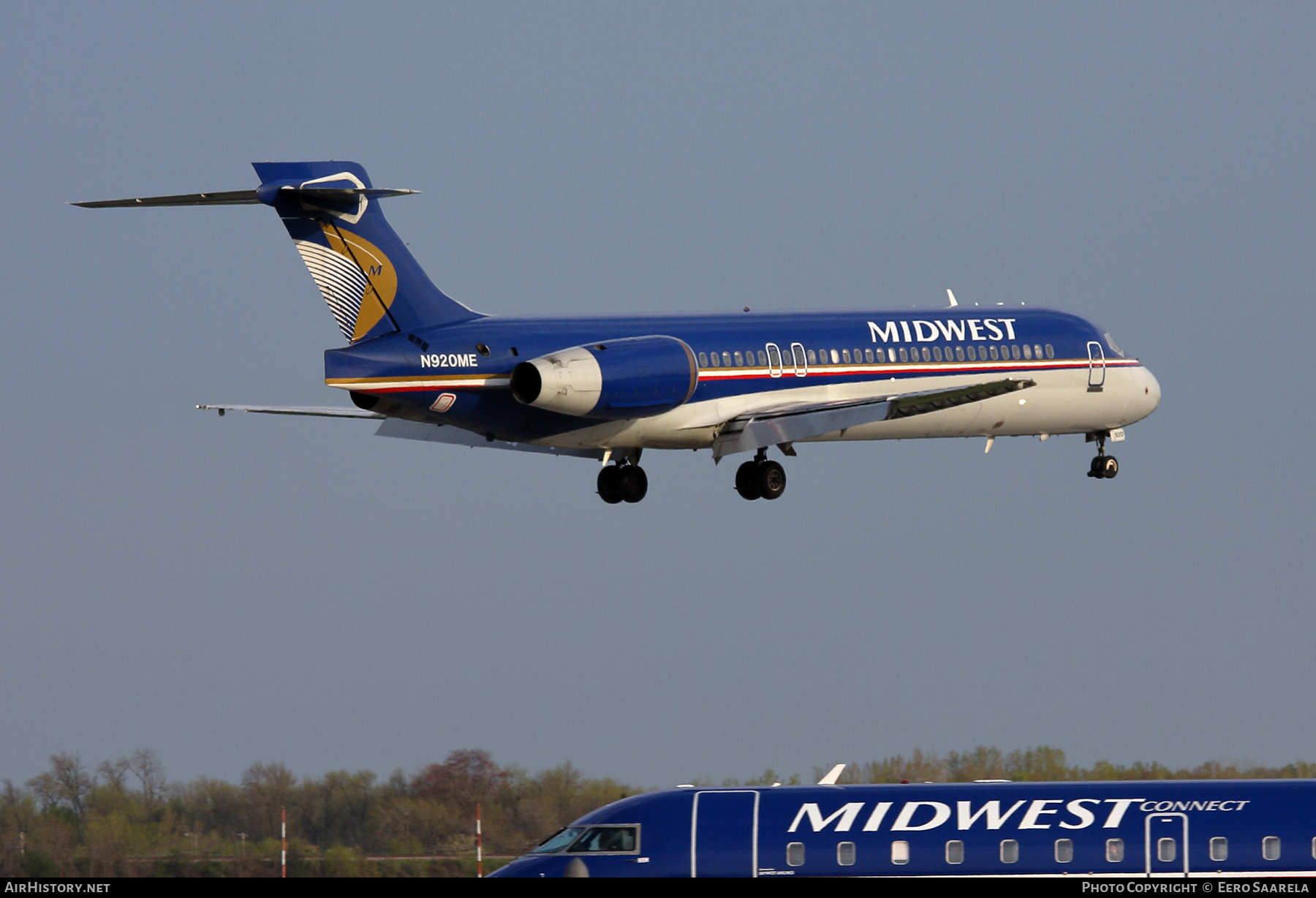 Aircraft Photo of N920ME | Boeing 717-2BL | Midwest Airlines | AirHistory.net #496090