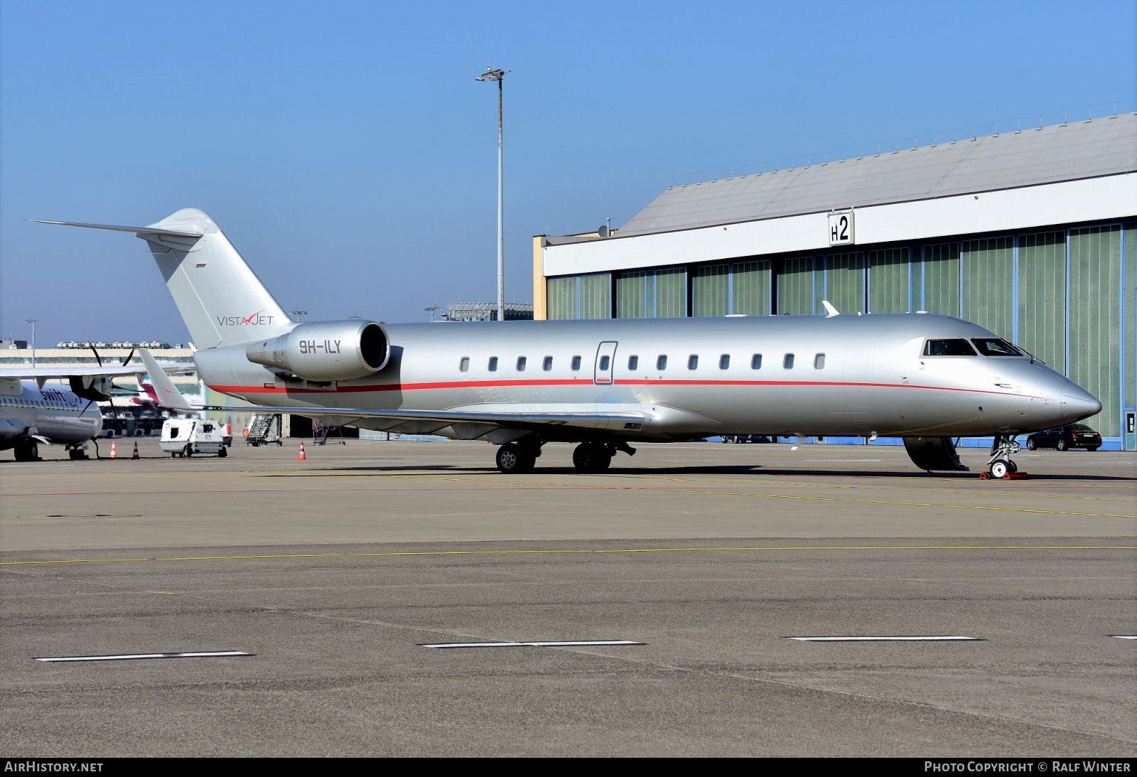 Aircraft Photo of 9H-ILY | Bombardier Challenger 850 (CRJ-200SE/CL-600-2B19) | VistaJet | AirHistory.net #496109