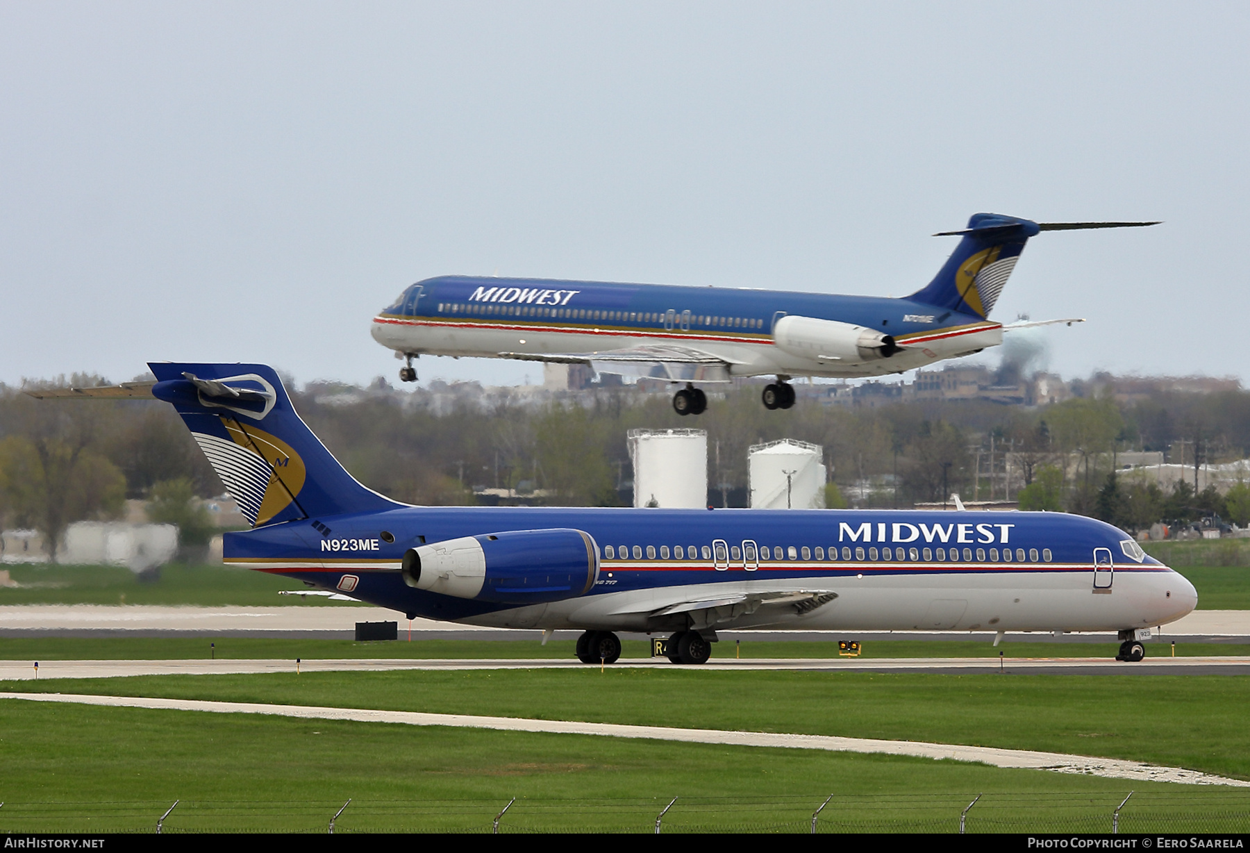 Aircraft Photo of N923ME | Boeing 717-2BL | Midwest Airlines | AirHistory.net #496111