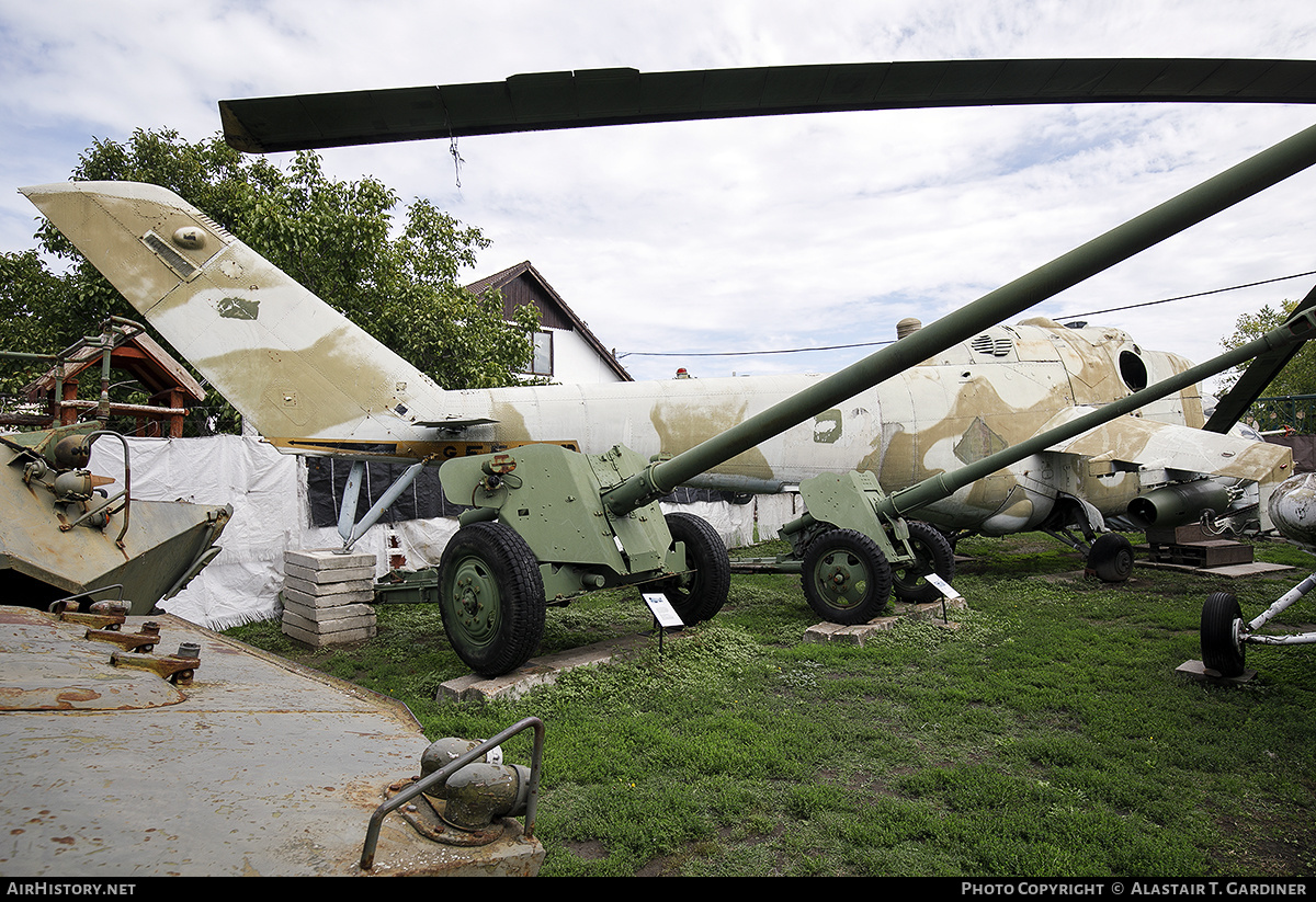 Aircraft Photo of 9627 | Mil Mi-24D | AirHistory.net #496133