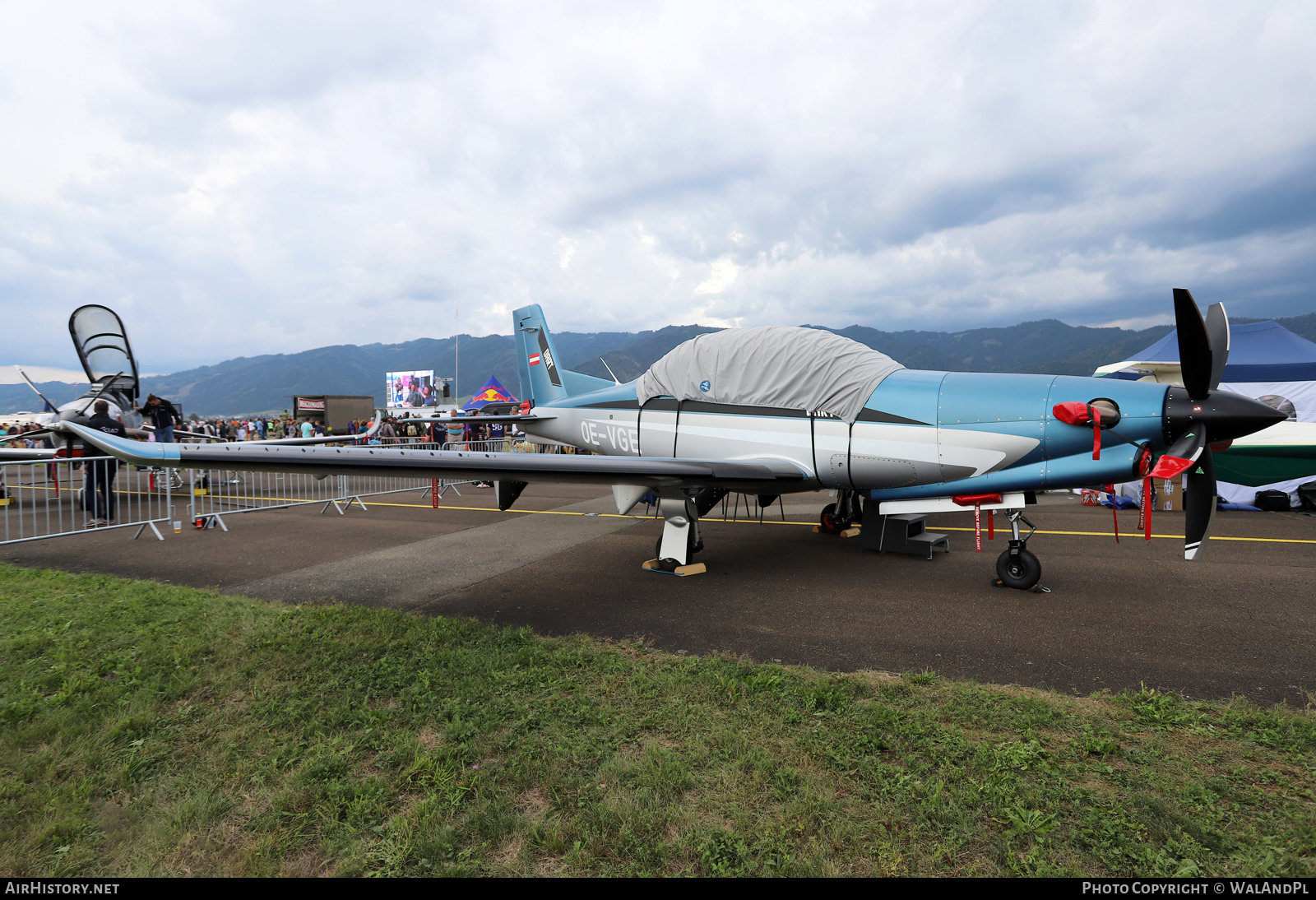 Aircraft Photo of OE-VGE | Diamond Dart-550 | AirHistory.net #496145