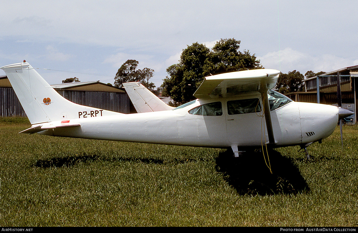 Aircraft Photo of P2-RPT | Cessna 182N Skylane | AirHistory.net #496185