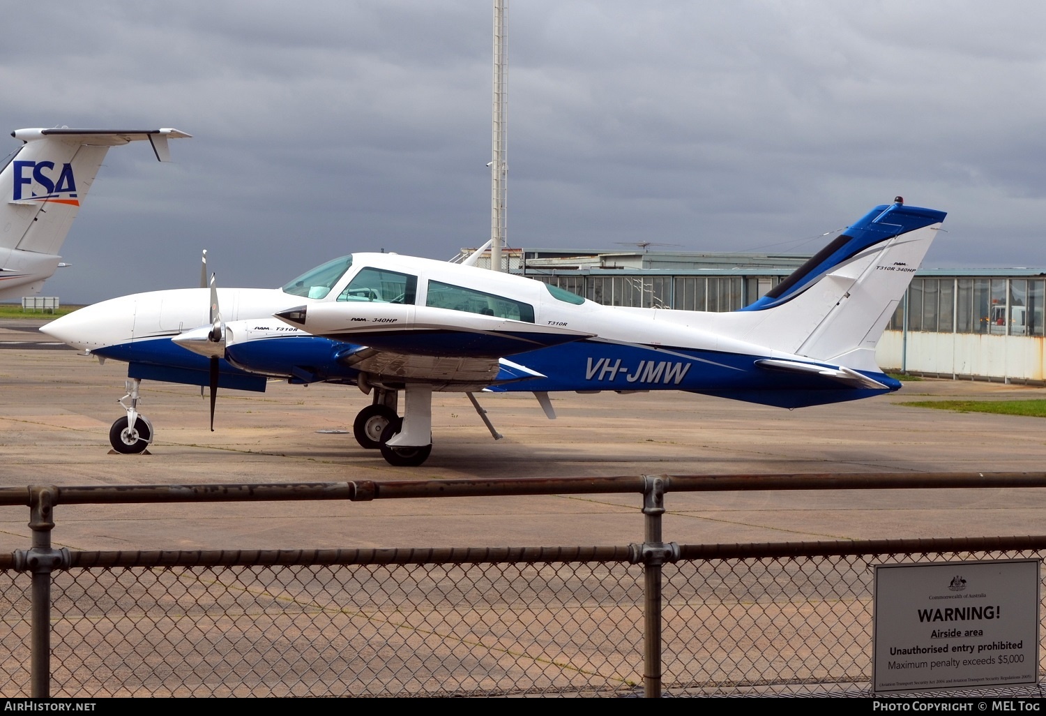 Aircraft Photo of VH-JMW | Cessna 310R | AirHistory.net #496210