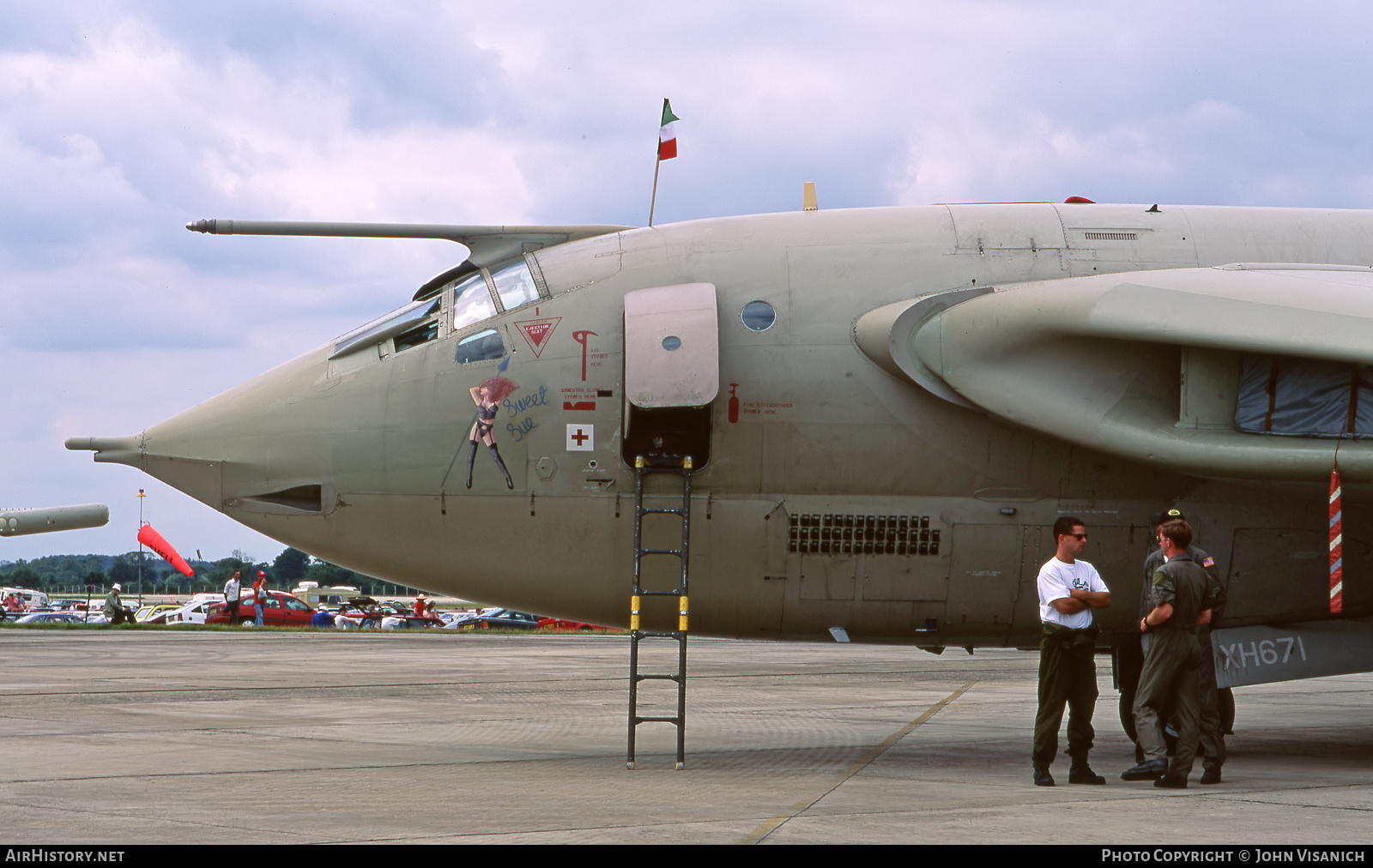 Aircraft Photo of XH671 | Handley Page HP-80 Victor K2 | UK - Air Force | AirHistory.net #496219