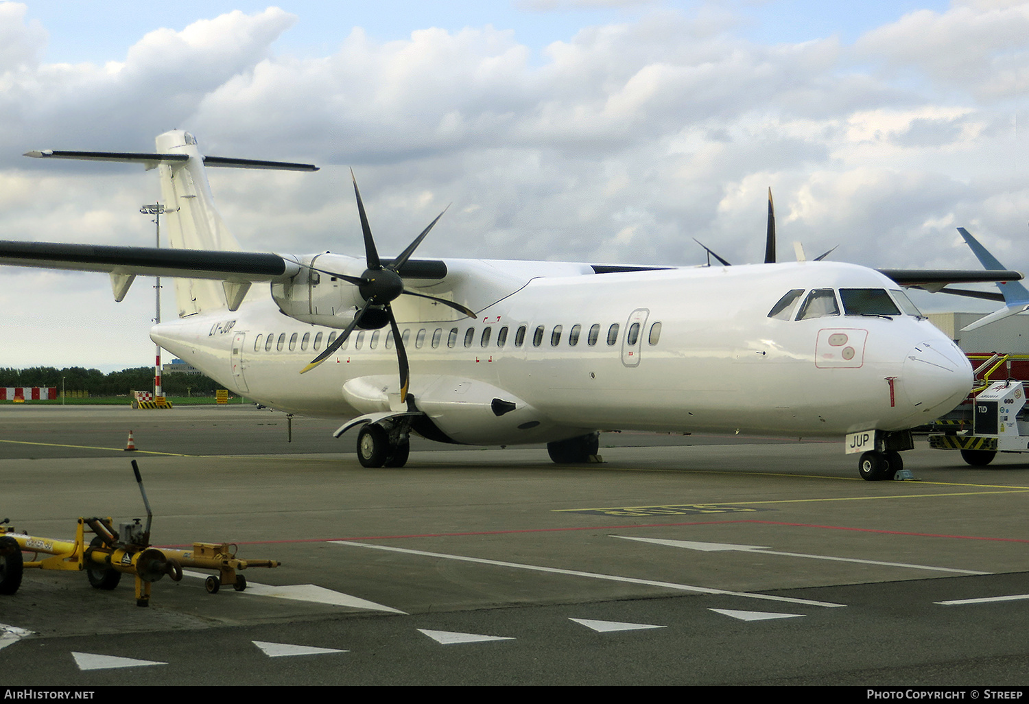 Aircraft Photo of LY-JUP | ATR ATR-72-500 (ATR-72-212A) | AirHistory.net #496236