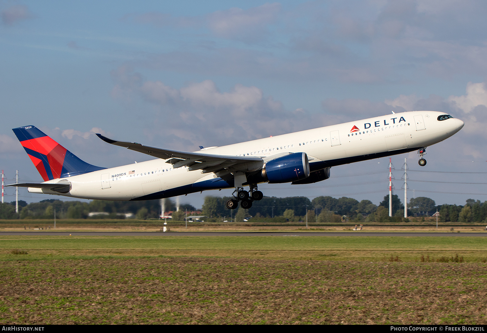 Aircraft Photo of N409DX | Airbus A330-941N | Delta Air Lines | AirHistory.net #496299