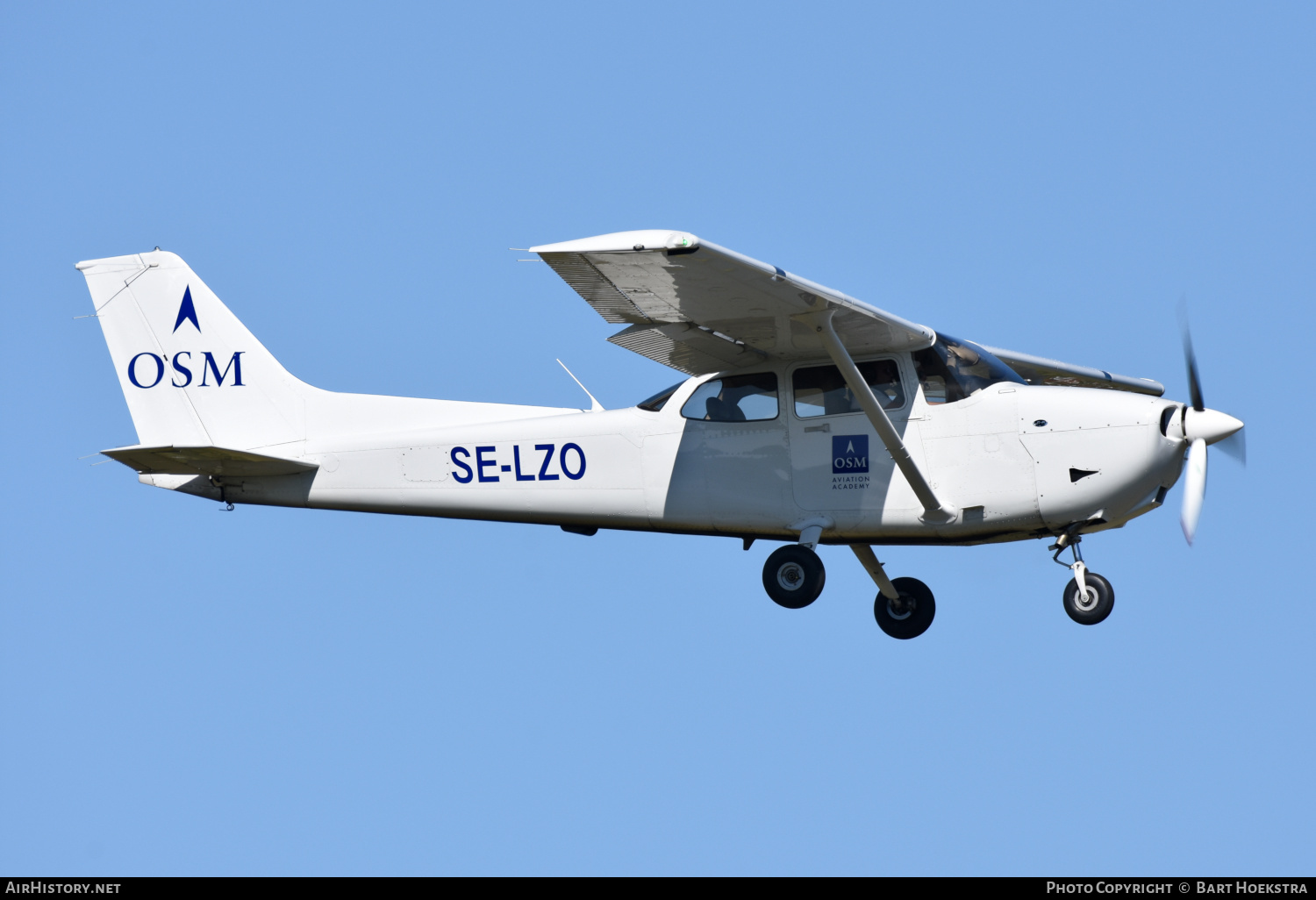 Aircraft Photo of SE-LZO | Cessna 172S Skyhawk SP | OSM Aviation Academy | AirHistory.net #496522