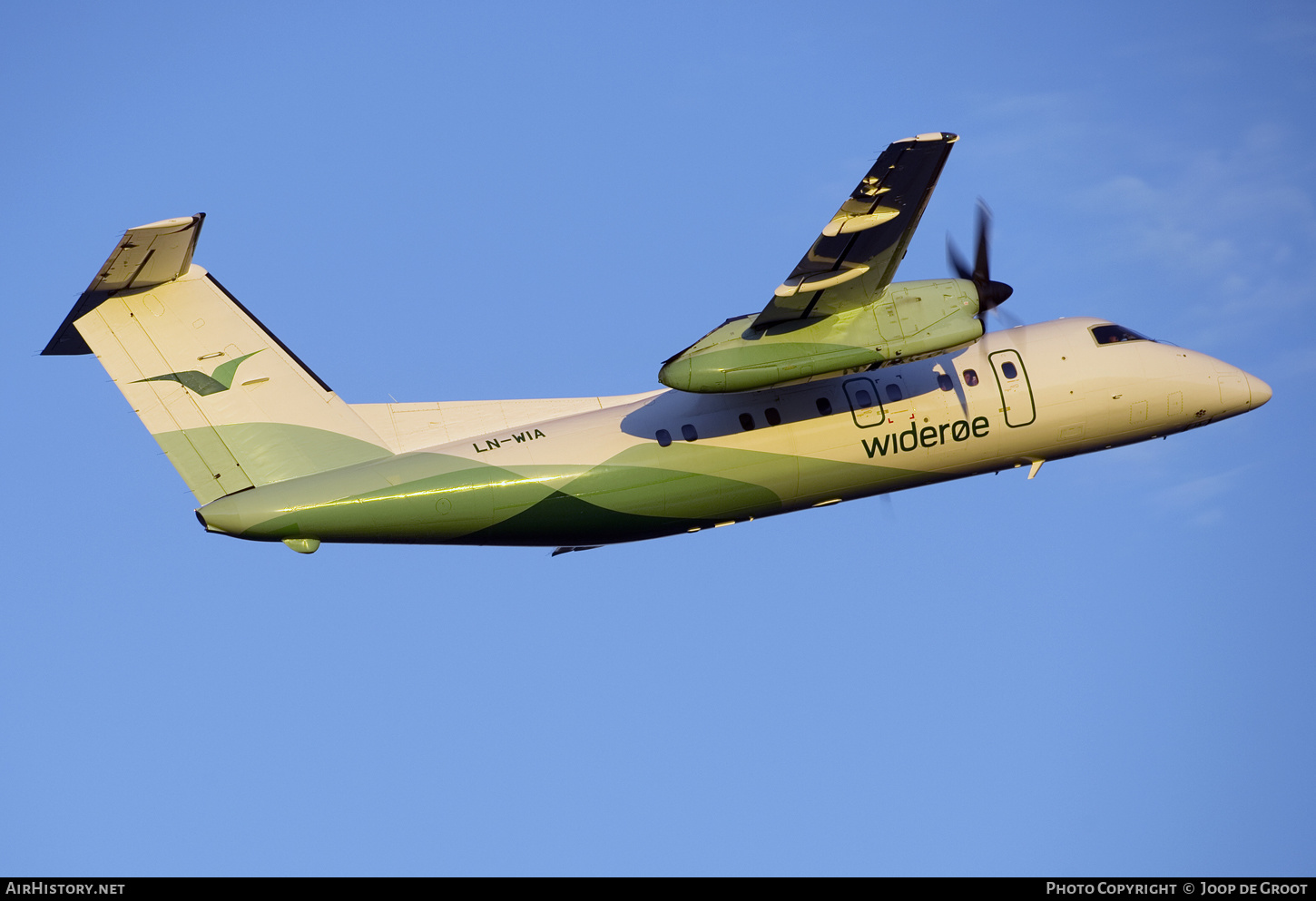 Aircraft Photo of LN-WIA | De Havilland Canada DHC-8-103 Dash 8 | Widerøe | AirHistory.net #496540