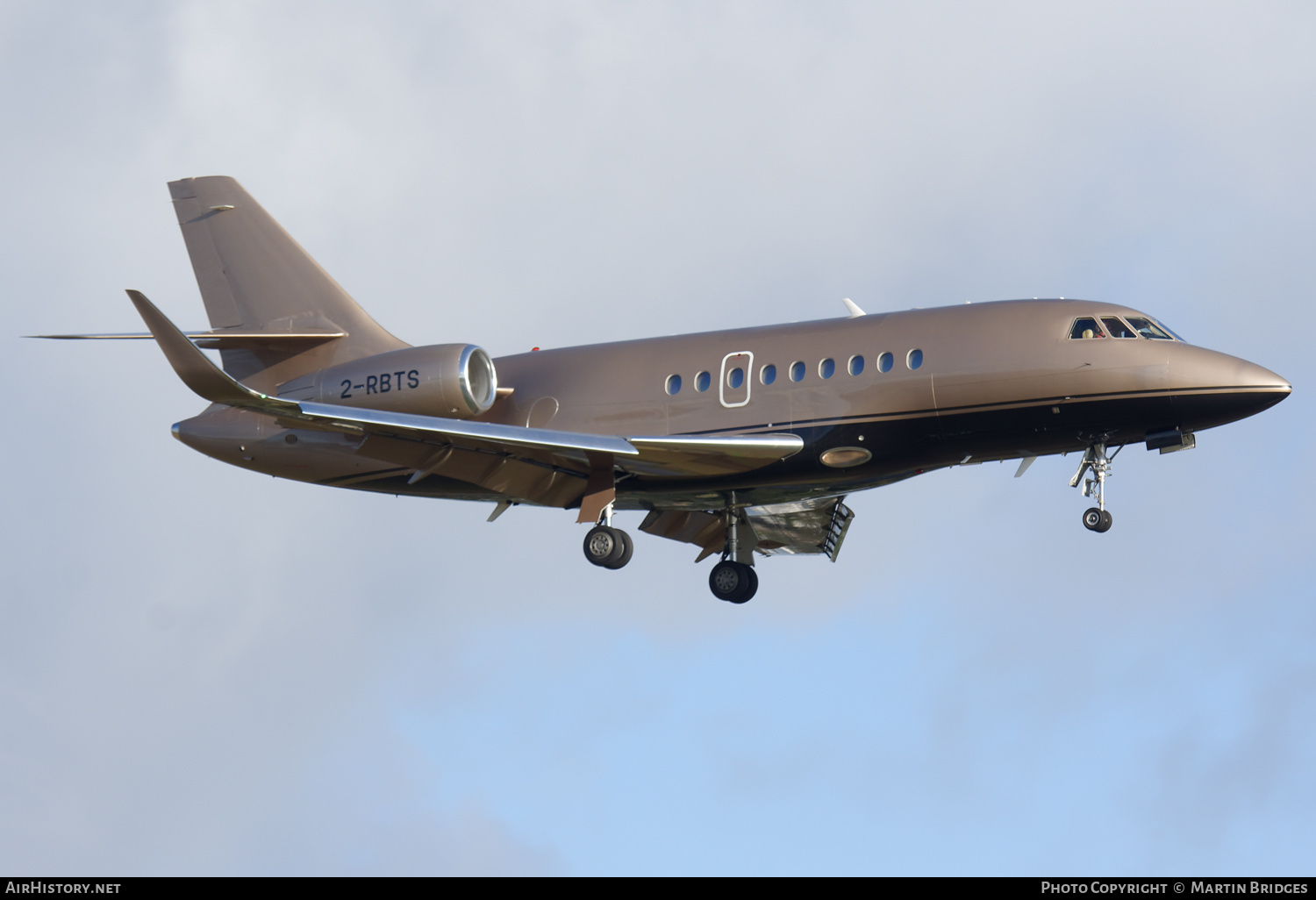 Aircraft Photo of 2-RBTS | Dassault Falcon 2000LX | AirHistory.net #496568