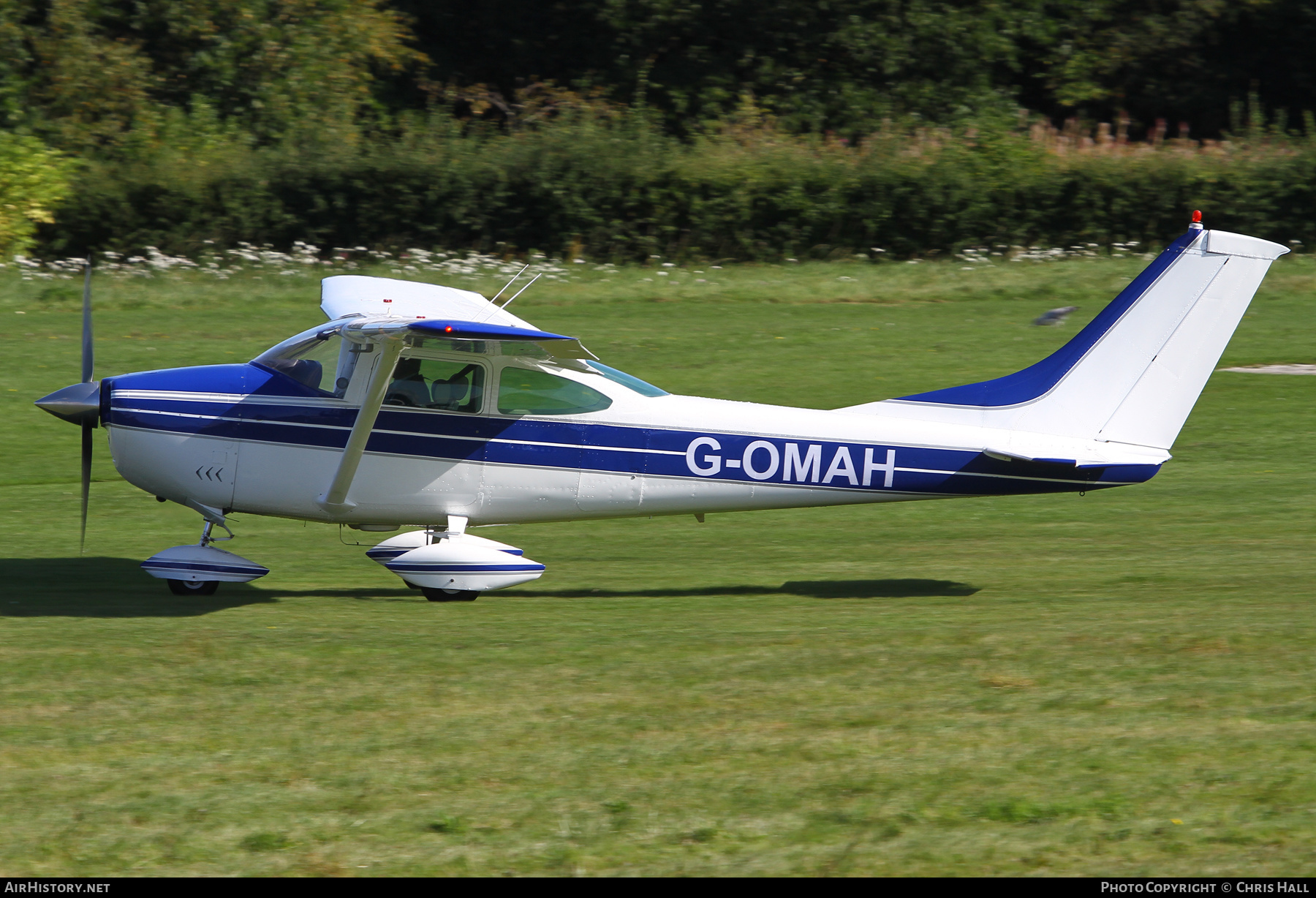 Aircraft Photo of G-OMAH | Cessna 182H Skylane | AirHistory.net #496642