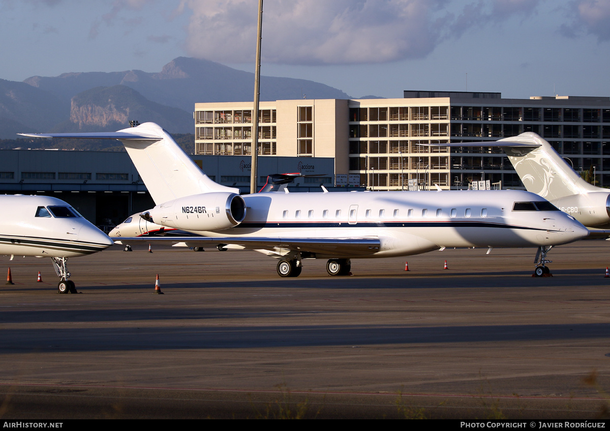 Aircraft Photo of N624BR | Bombardier Global Express XRS (BD-700-1A10) | AirHistory.net #496794