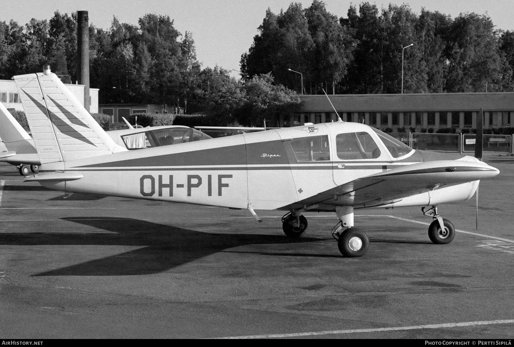 Aircraft Photo of OH-PIF | Piper PA-28-140 Cherokee | Lahti Air | AirHistory.net #496916