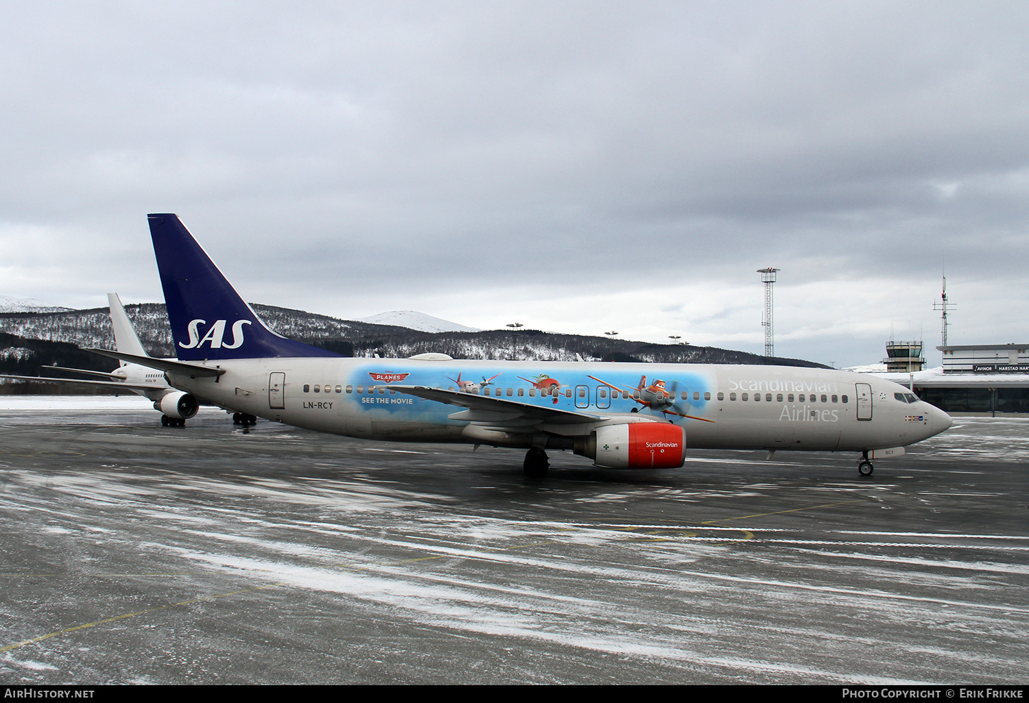 Aircraft Photo of LN-RCY | Boeing 737-883 | Scandinavian Airlines - SAS | AirHistory.net #497032