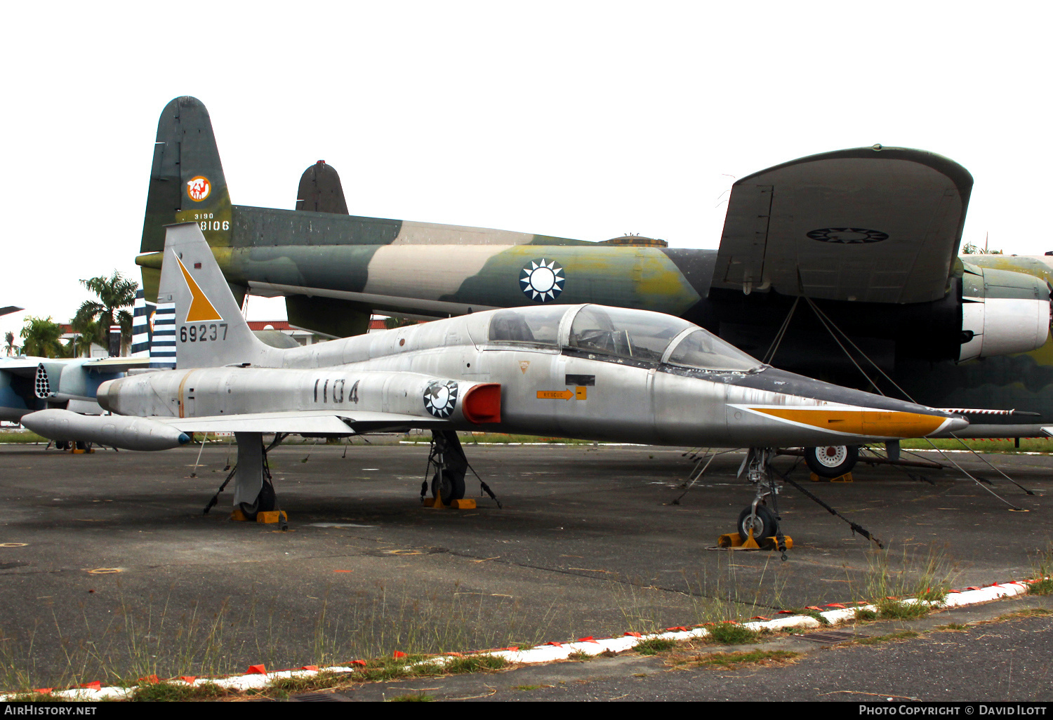 Aircraft Photo of 1104 / 69237 | Northrop F-5B Freedom Fighter | Taiwan - Air Force | AirHistory.net #497046