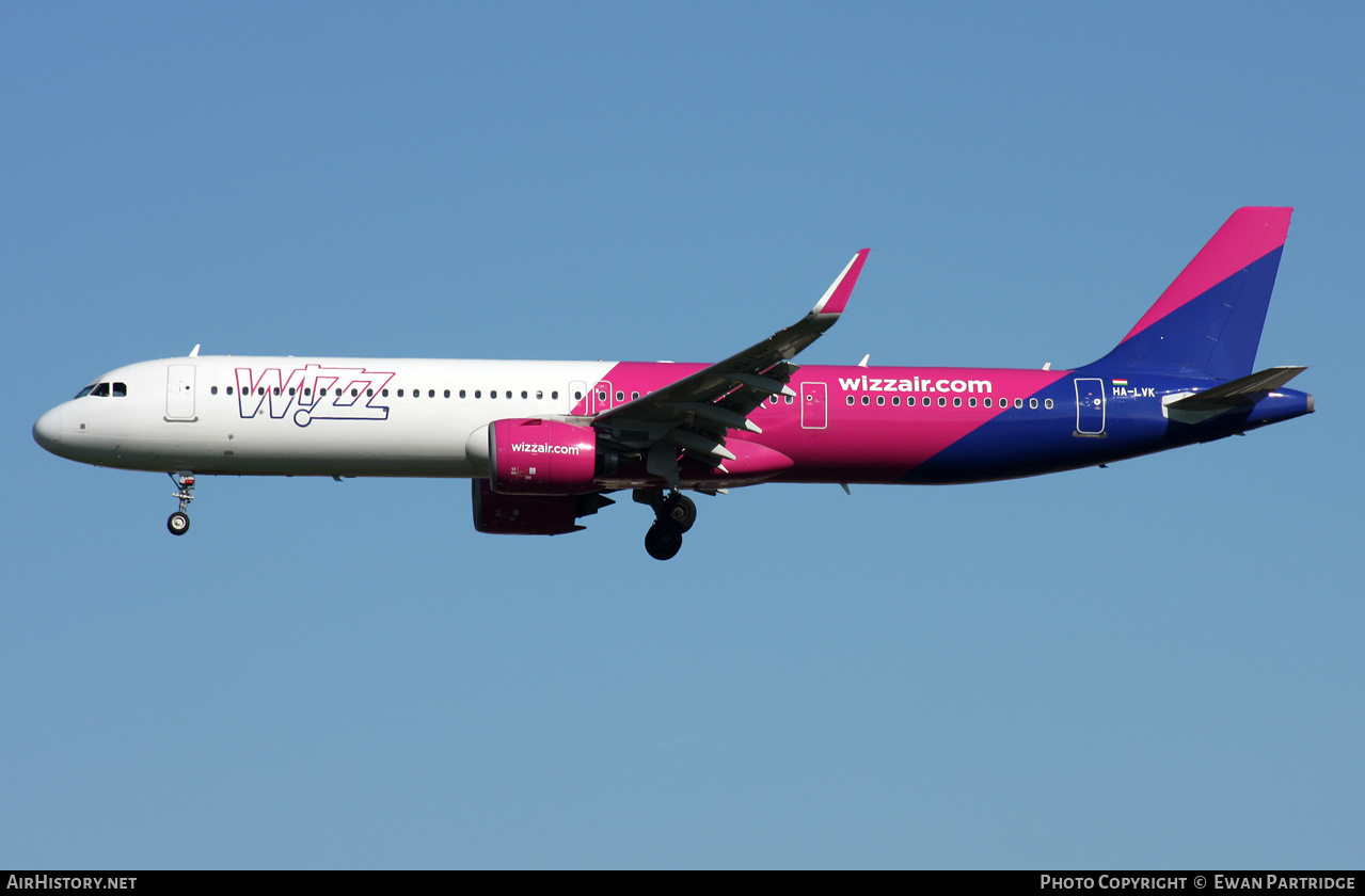 Aircraft Photo of HA-LVK | Airbus A321-271NX | Wizz Air | AirHistory.net #497108