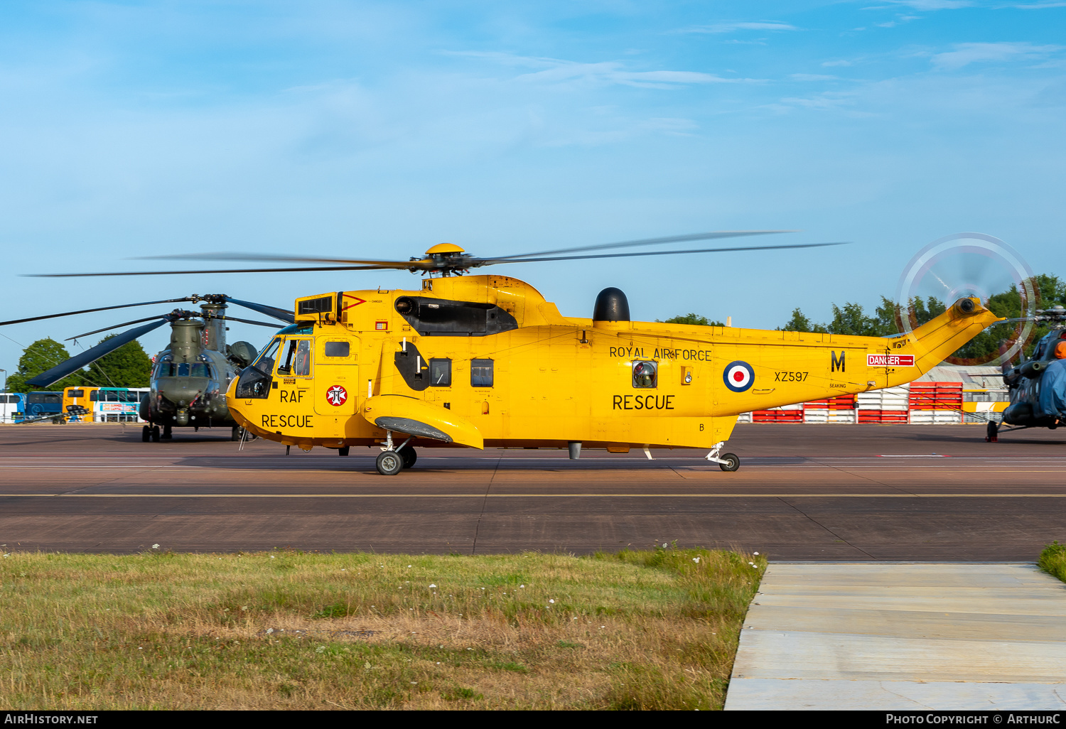 Aircraft Photo of G-SKNG / XZ597 | Westland WS-61 Sea King HAR3 | UK - Air Force | AirHistory.net #497177