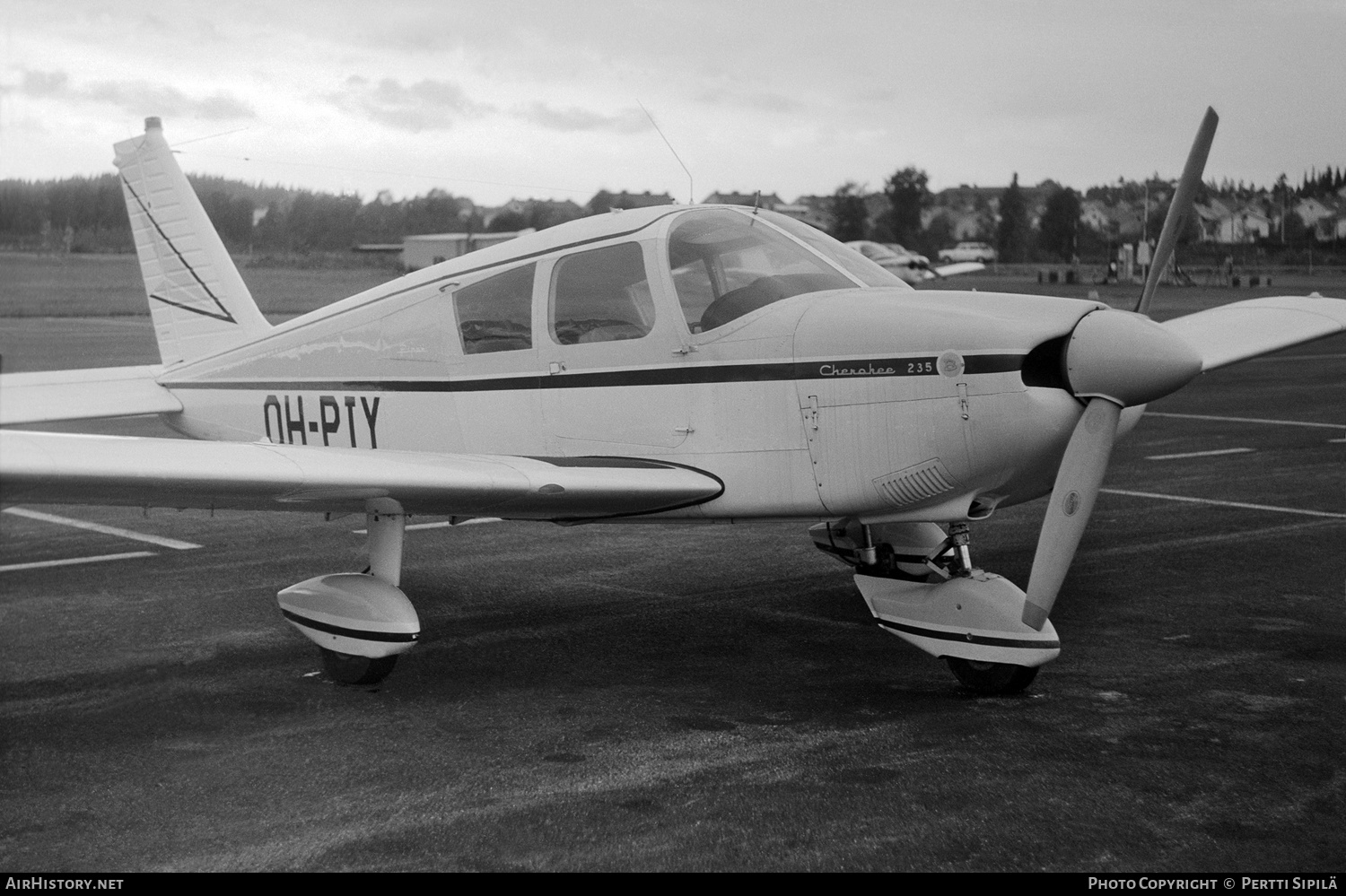 Aircraft Photo of OH-PIY | Piper PA-28-235 Cherokee B | AirHistory.net #497196