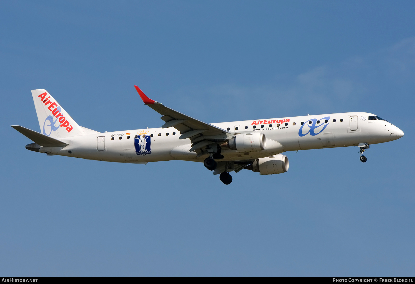 Aircraft Photo of EC-KYO | Embraer 195SR (ERJ-190-200SR) | Air Europa | AirHistory.net #497211