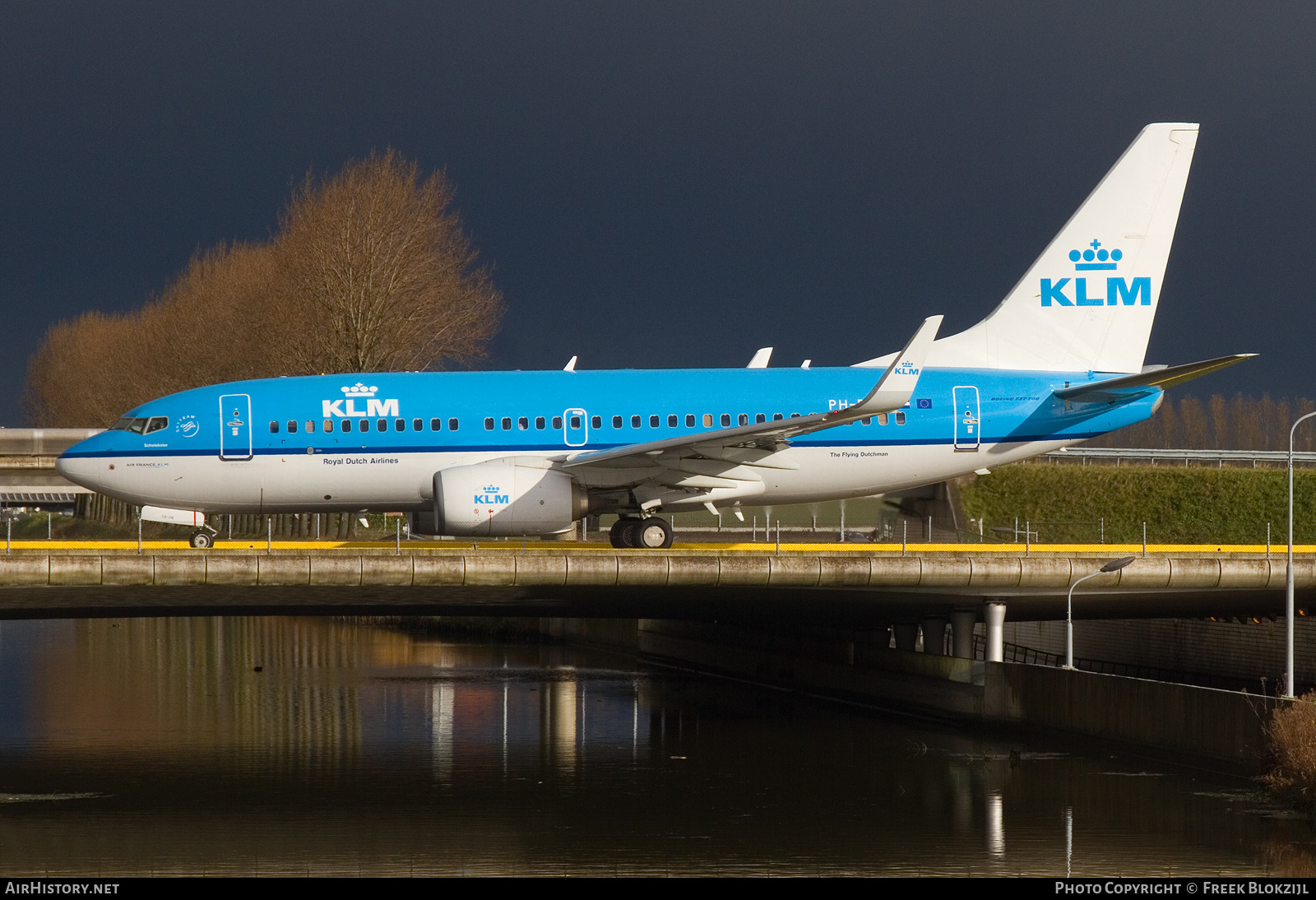 Aircraft Photo of PH-BGX | Boeing 737-7K2 | KLM - Royal Dutch Airlines | AirHistory.net #497241