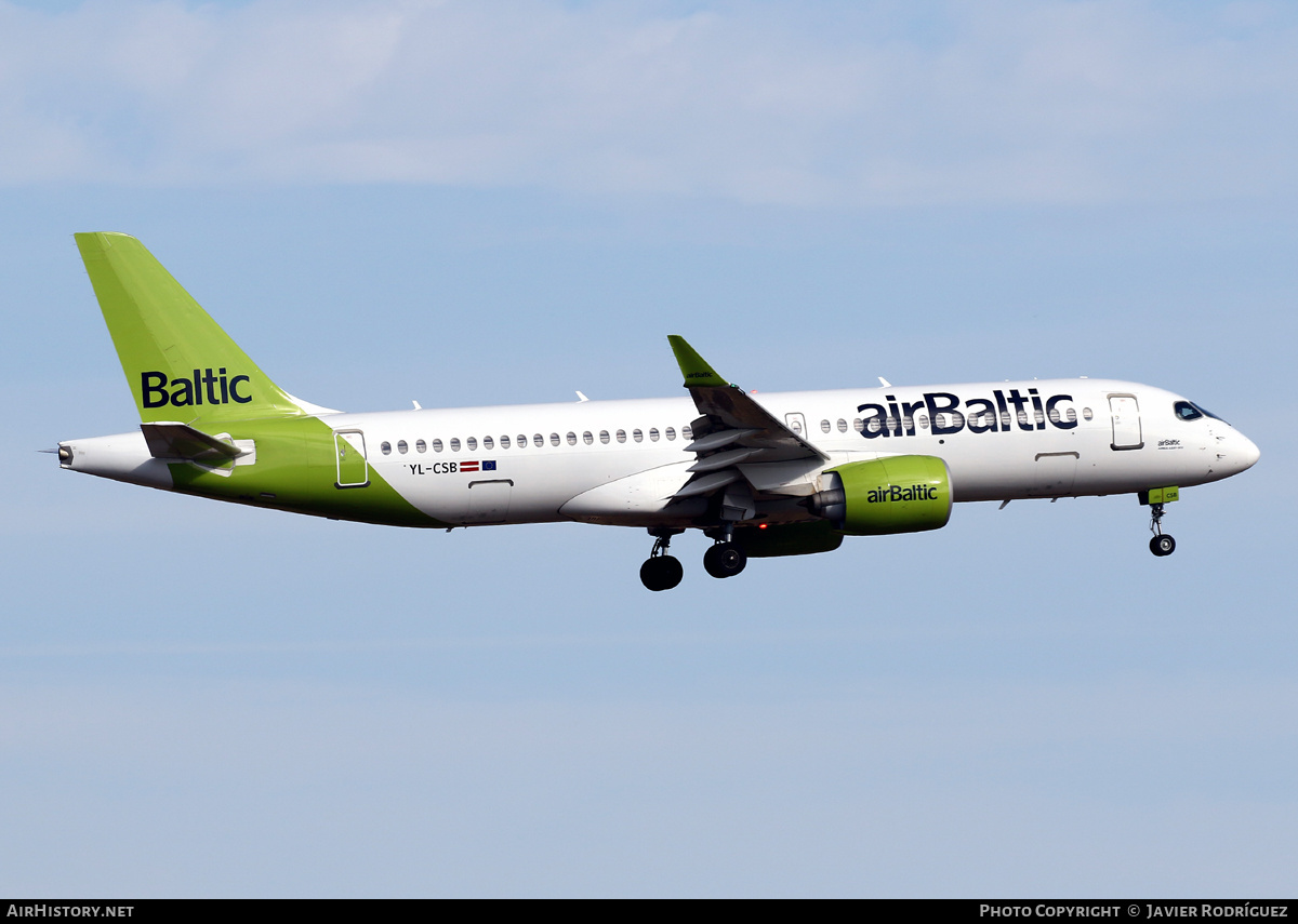 Aircraft Photo of YL-CSB | Bombardier CSeries CS300 (BD-500-1A11) | AirBaltic | AirHistory.net #497293
