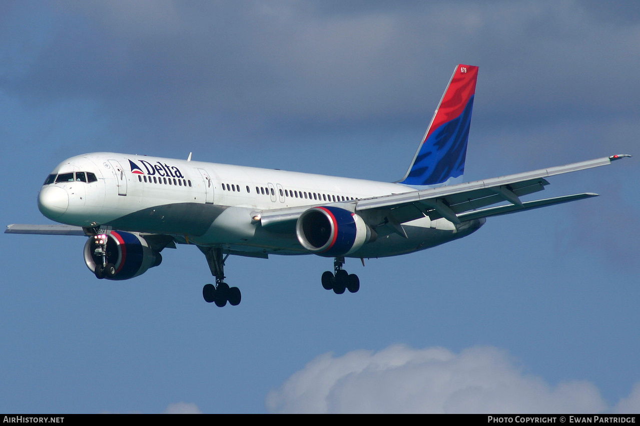 Aircraft Photo of N679DA | Boeing 757-232 | Delta Air Lines | AirHistory.net #497352