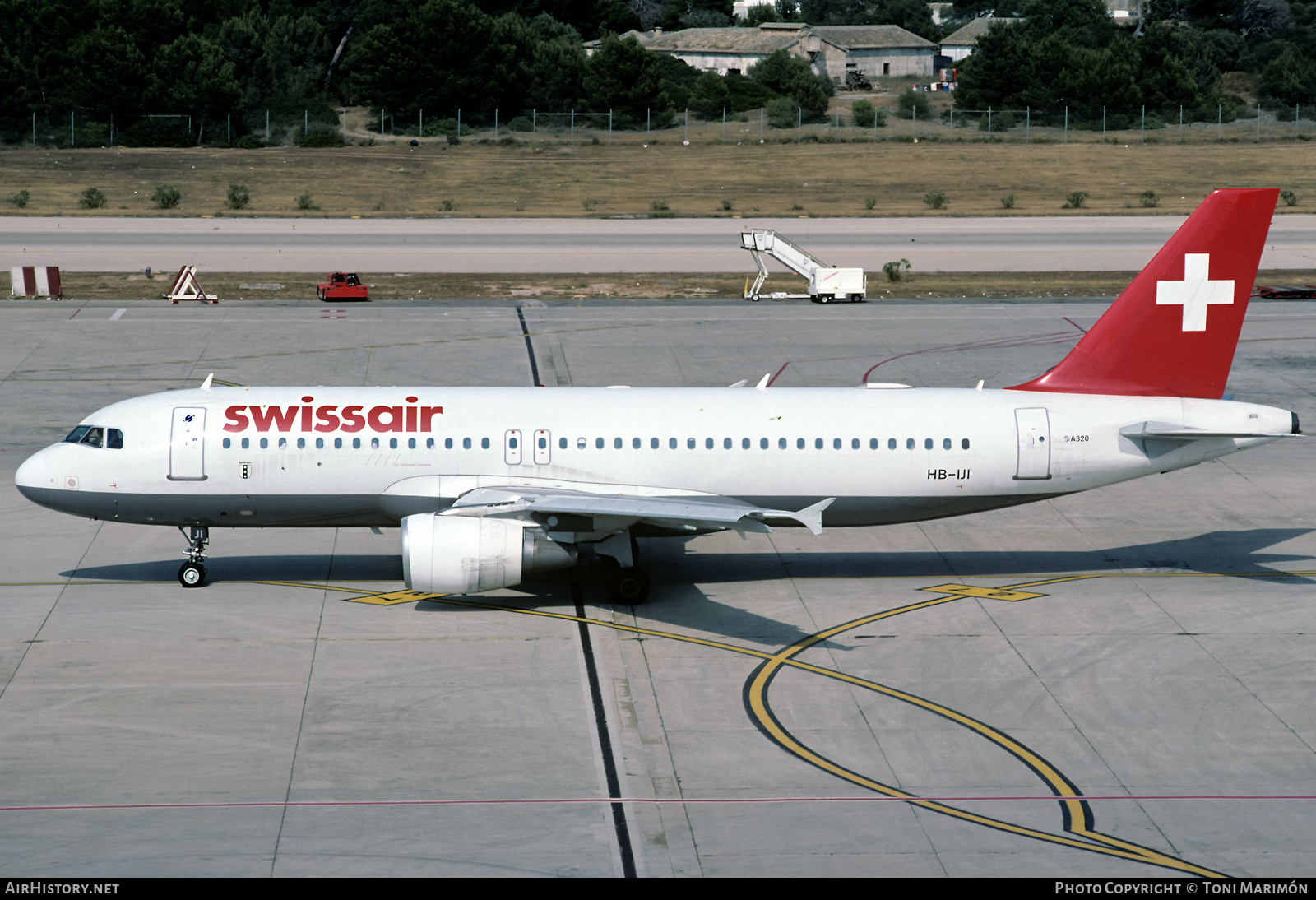 Aircraft Photo of HB-IJI | Airbus A320-214 | Swissair | AirHistory.net #497386