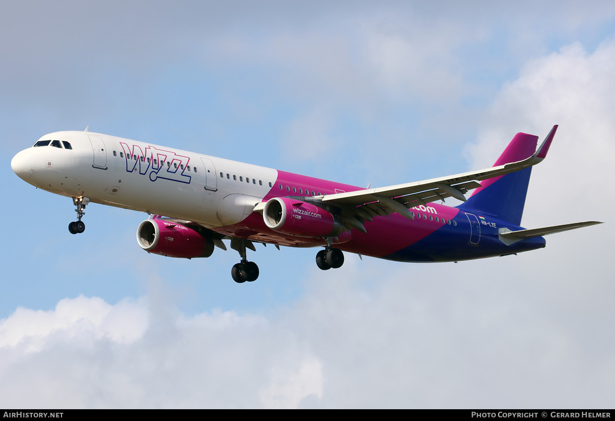 Aircraft Photo of HA-LXE | Airbus A321-231 | Wizz Air | AirHistory.net #497389