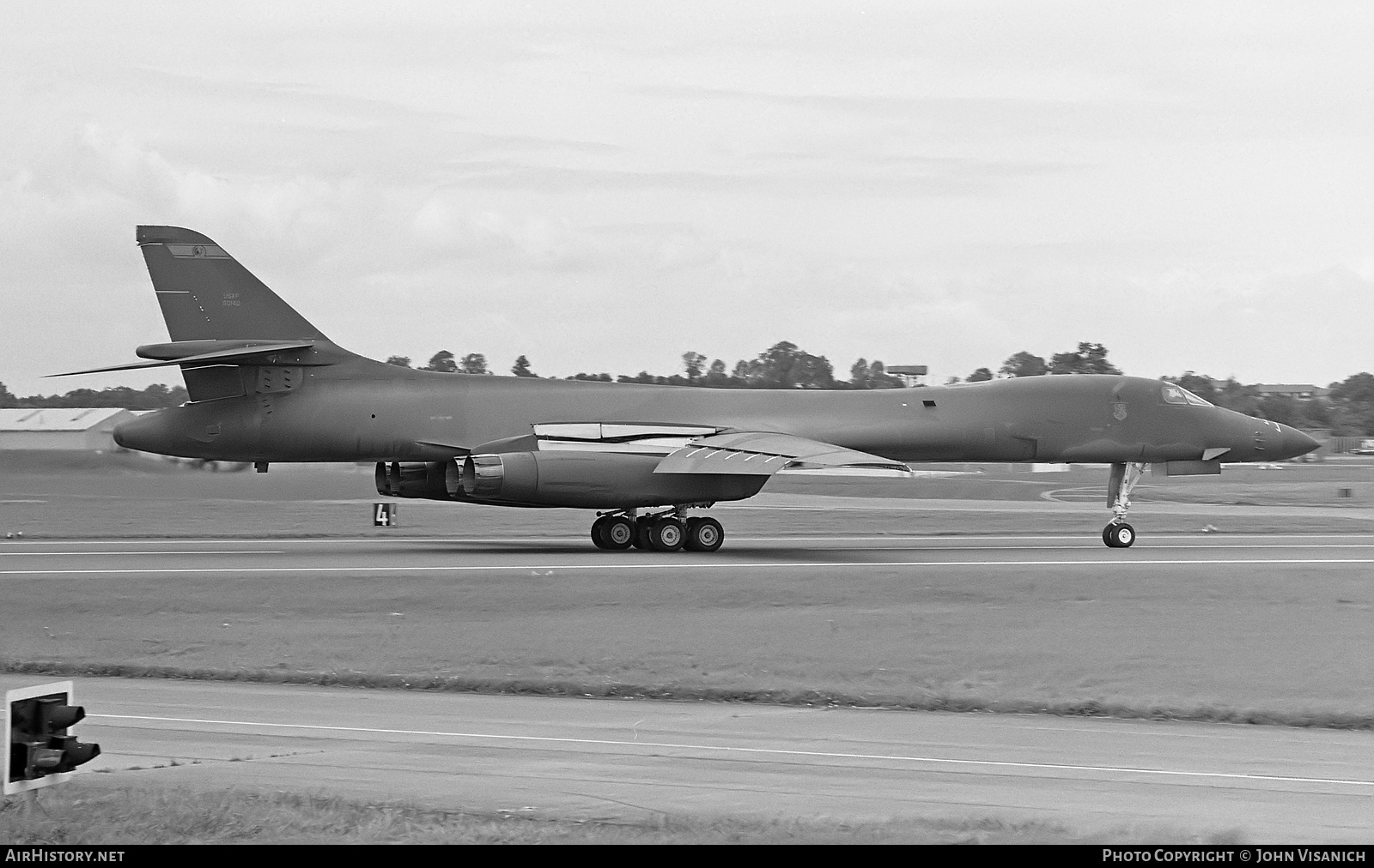 Aircraft Photo of 86-0140 / 60140 | Rockwell B-1B Lancer | USA - Air Force | AirHistory.net #497495