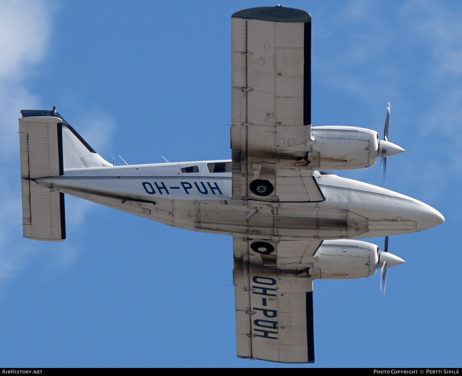 Aircraft Photo of OH-PUH | Piper PA-34-220T Seneca III | AirHistory.net #497617