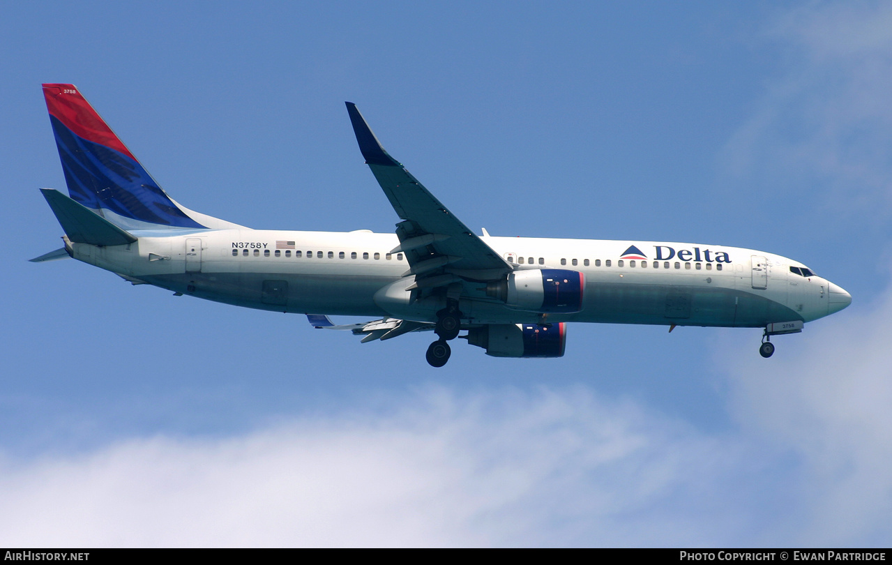 Aircraft Photo of N3758Y | Boeing 737-832 | Delta Air Lines | AirHistory.net #497669
